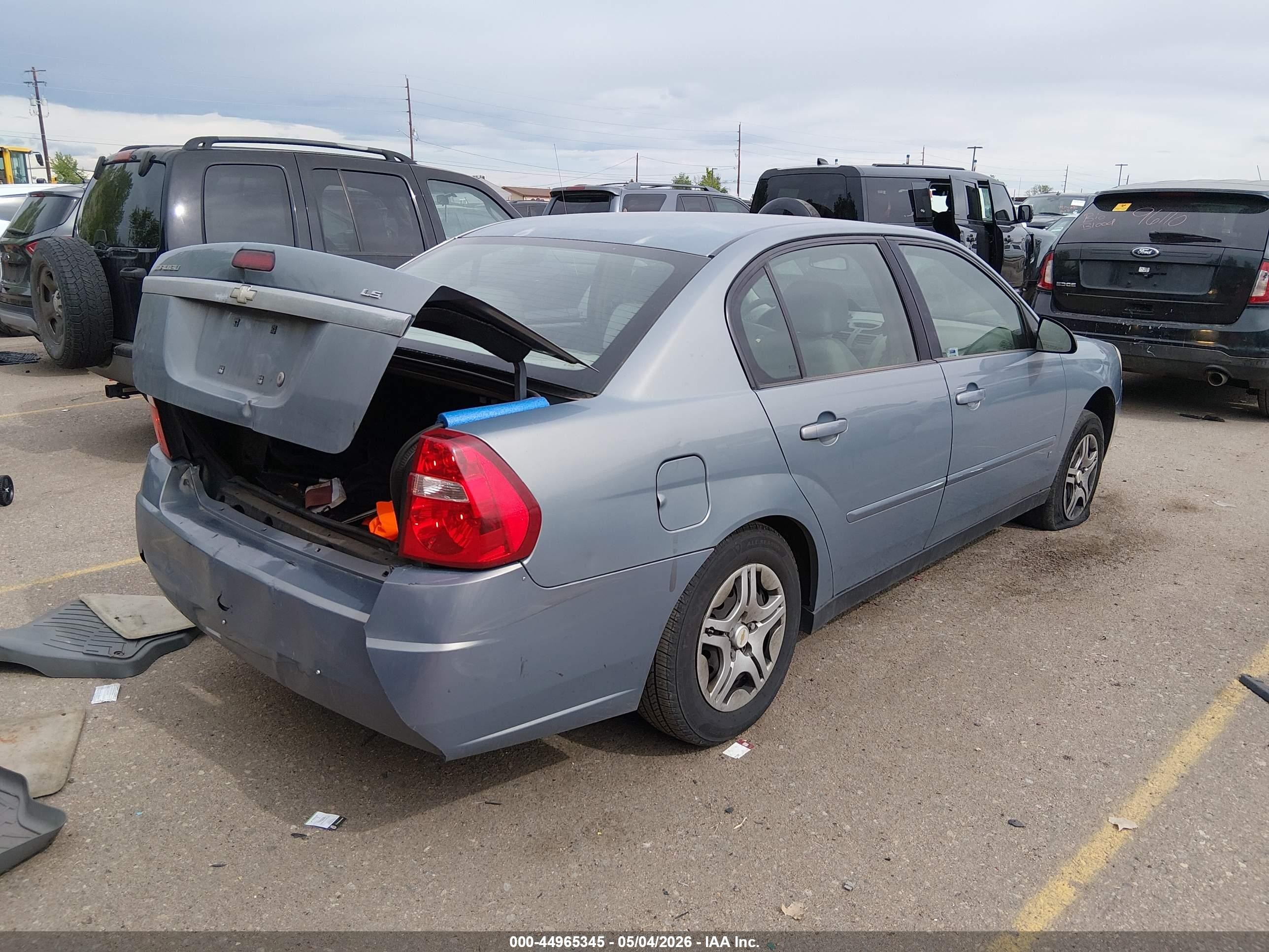 2008 Chevrolet Malibu Ls Gray vin: 1G1ZS58F38F134140