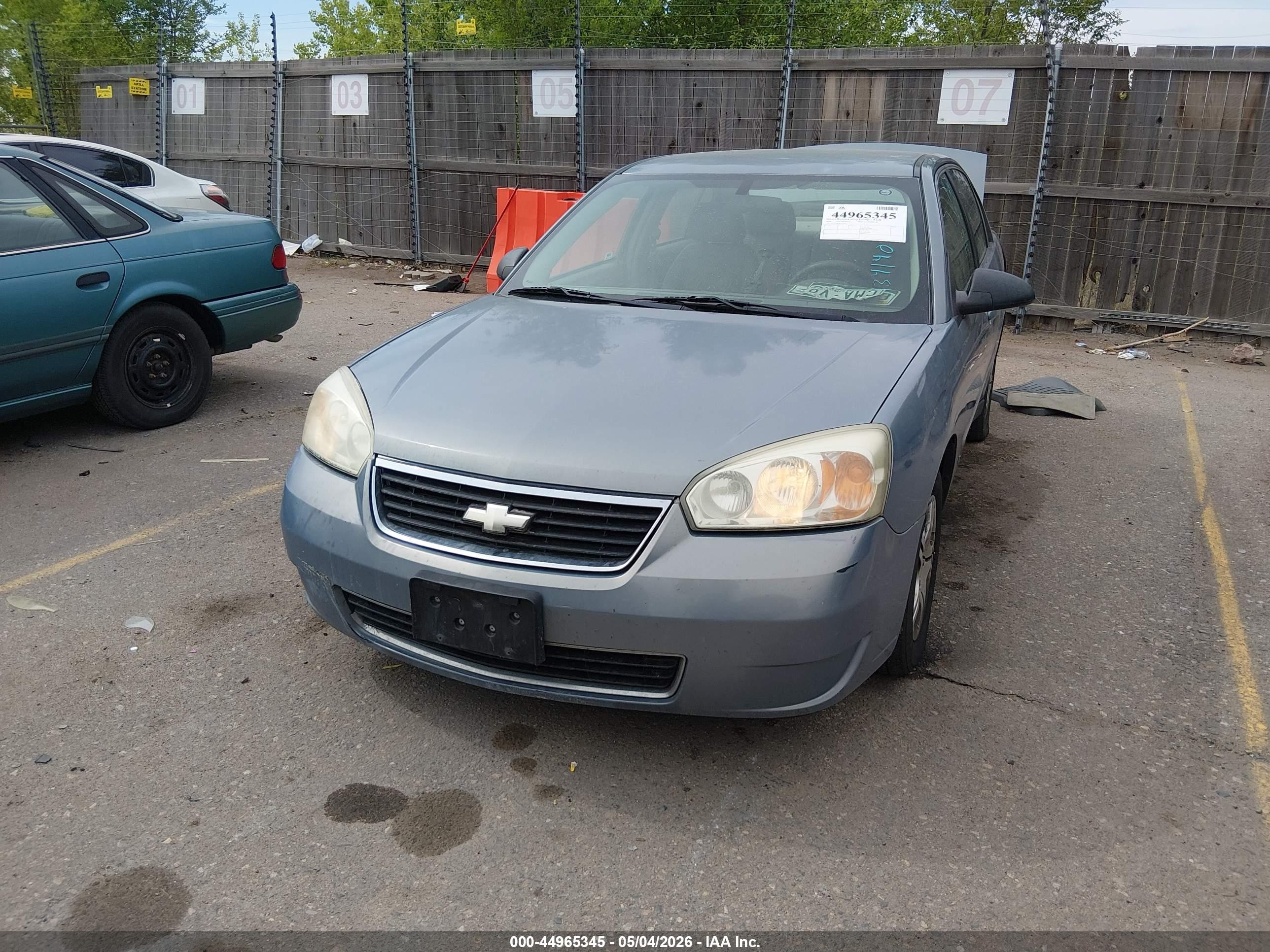 2008 Chevrolet Malibu Ls Gray vin: 1G1ZS58F38F134140