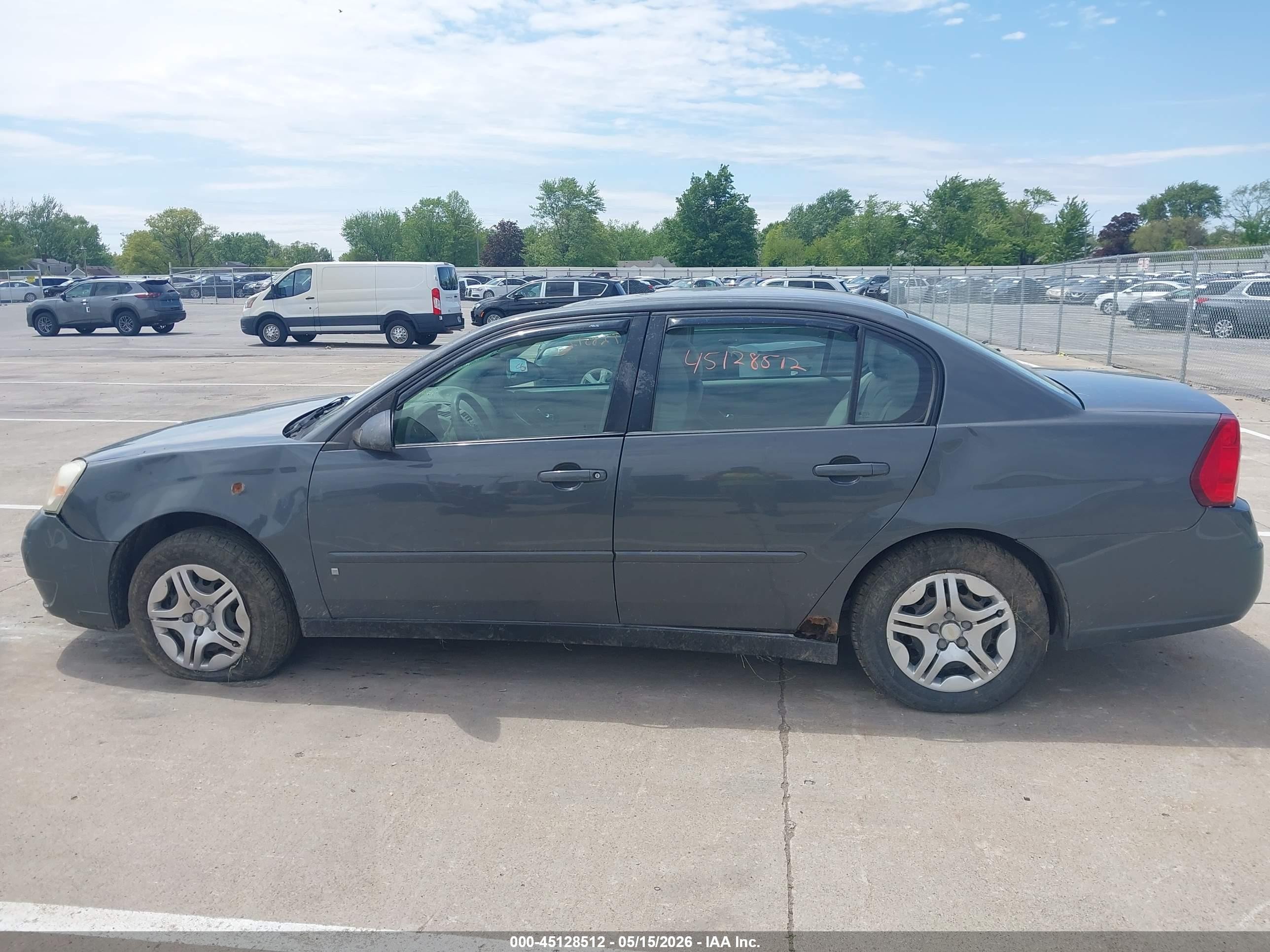 2007 Chevrolet Malibu Ls Gray vin: 1G1ZS58F57F163993