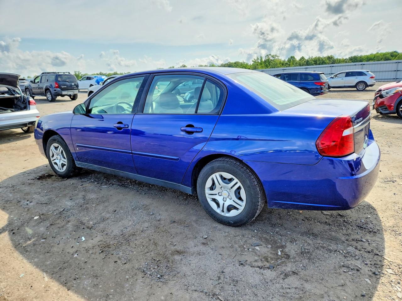 2007 Chevrolet Malibu Ls Blue vin: 1G1ZS58F57F197741