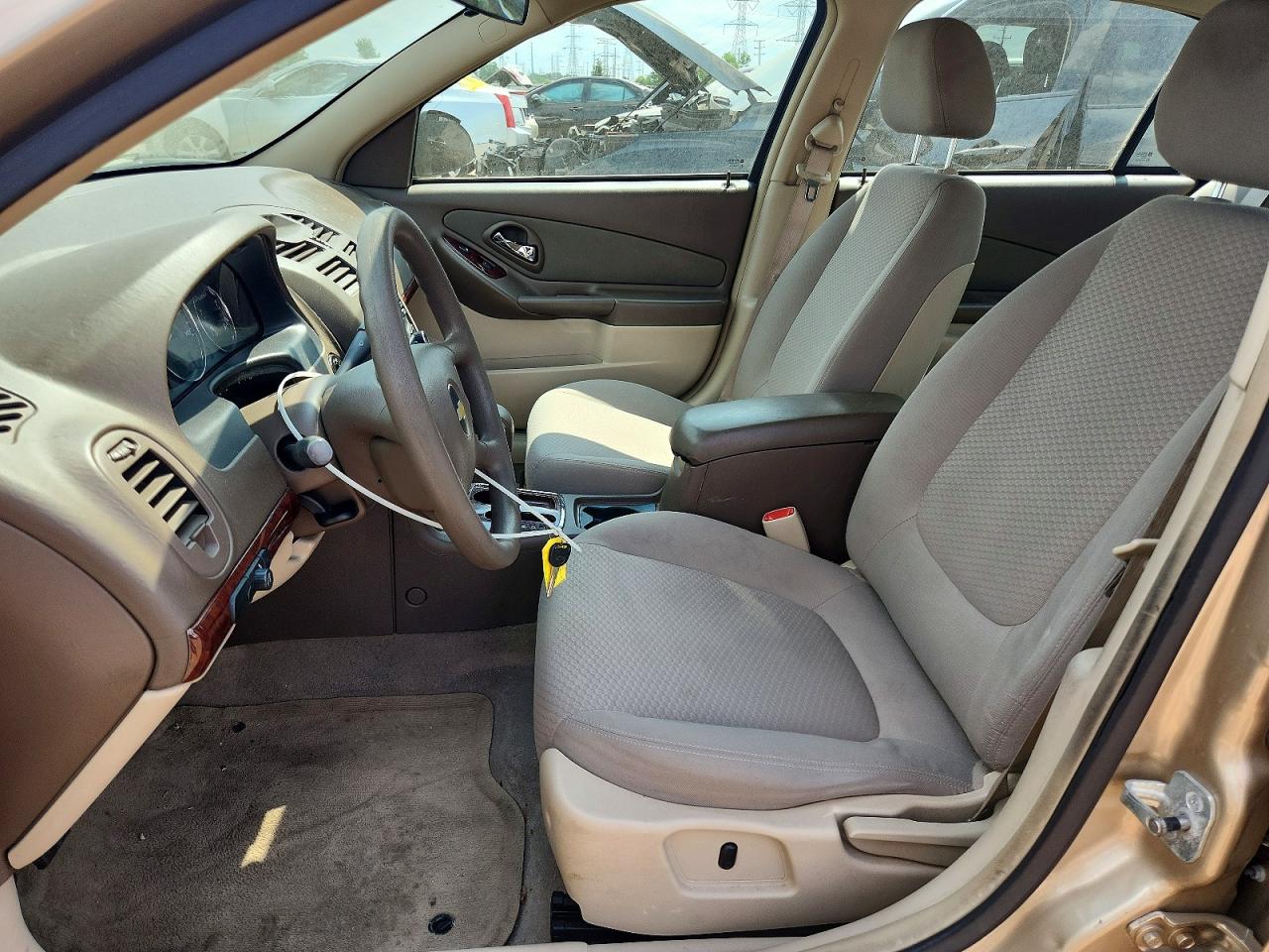2008 Chevrolet Malibu Ls Золотой vin: 1G1ZS58F58F137864