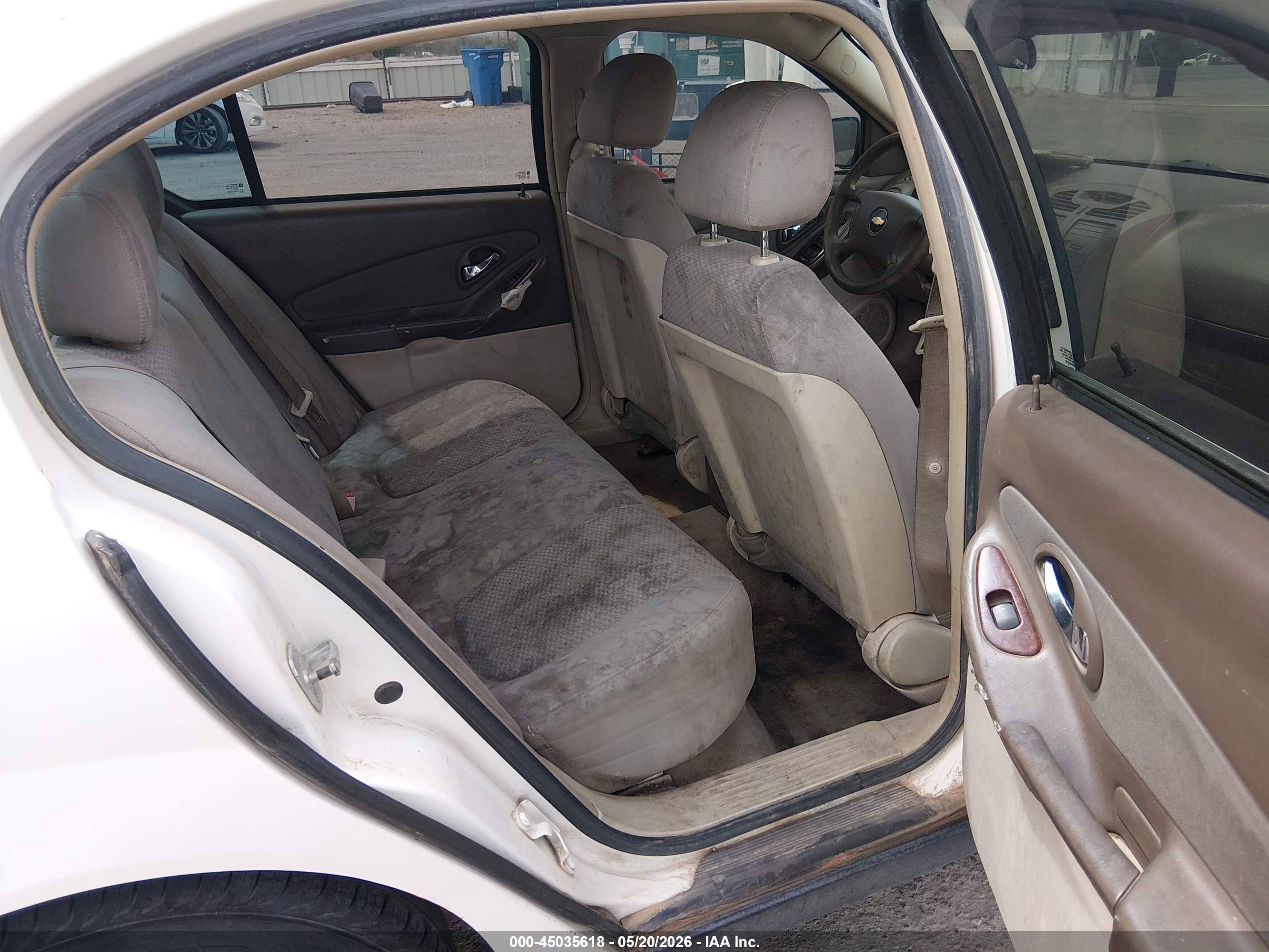 2007 Chevrolet Malibu Ls White vin: 1G1ZS58F67F281311