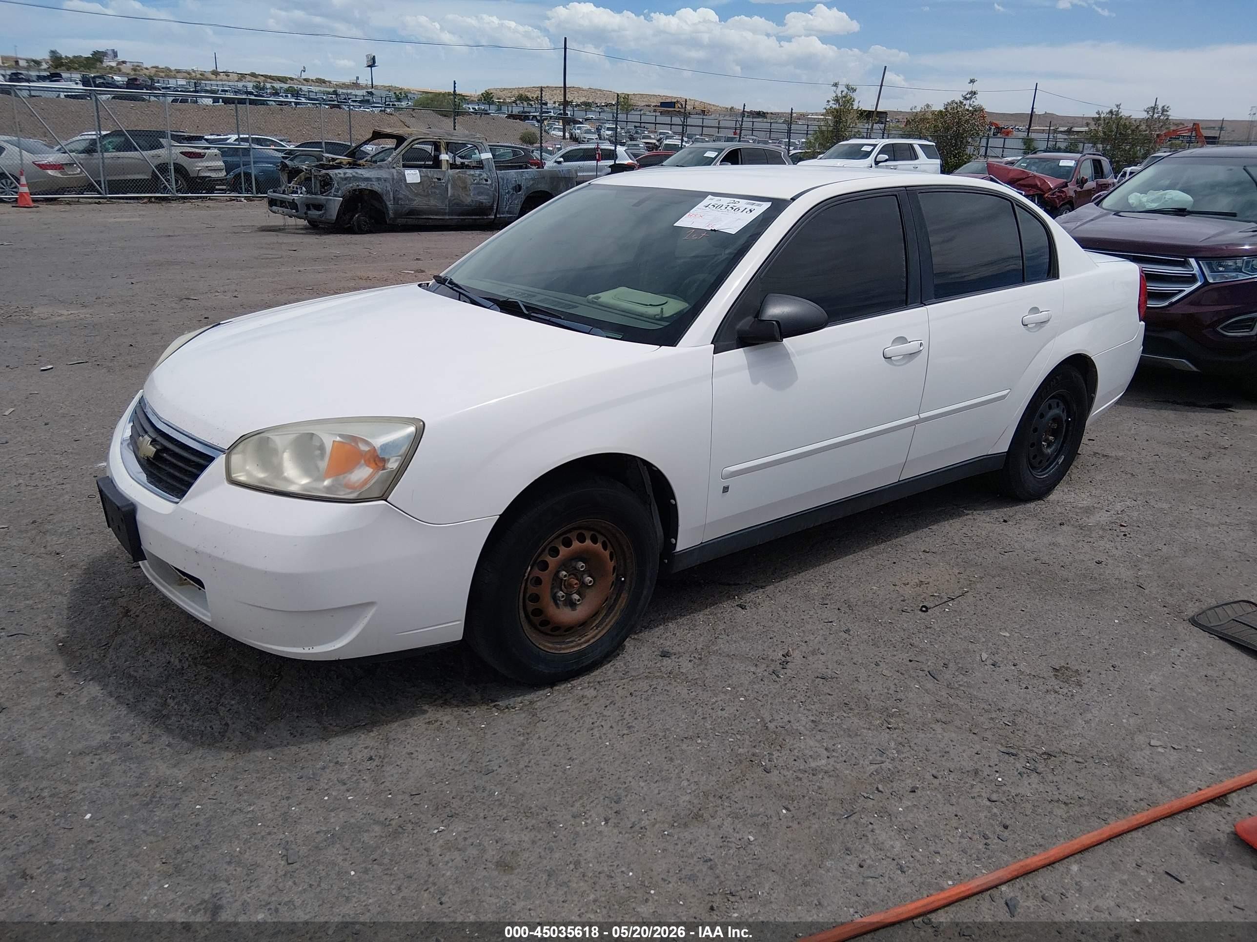 2007 Chevrolet Malibu Ls White vin: 1G1ZS58F67F281311