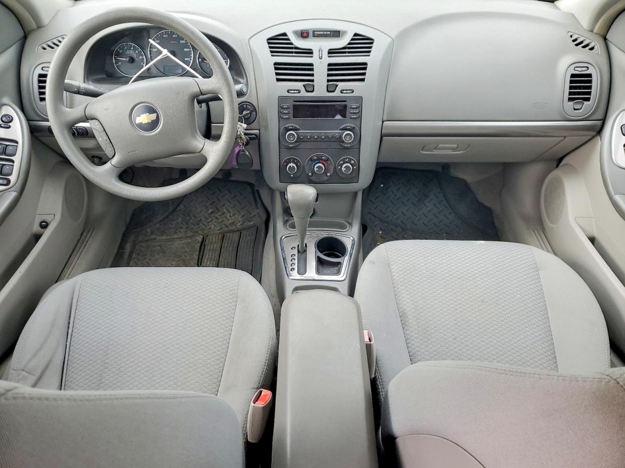 2007 Chevrolet Malibu Ls Белый vin: 1G1ZS58F67F297606