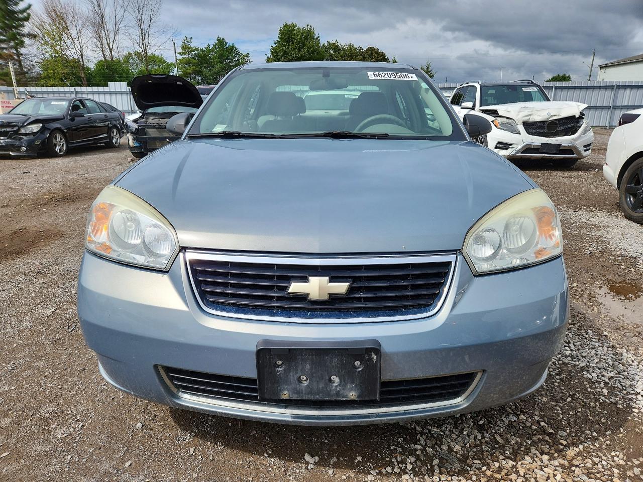 2007 Chevrolet Malibu Ls Blue vin: 1G1ZS58F87F122337