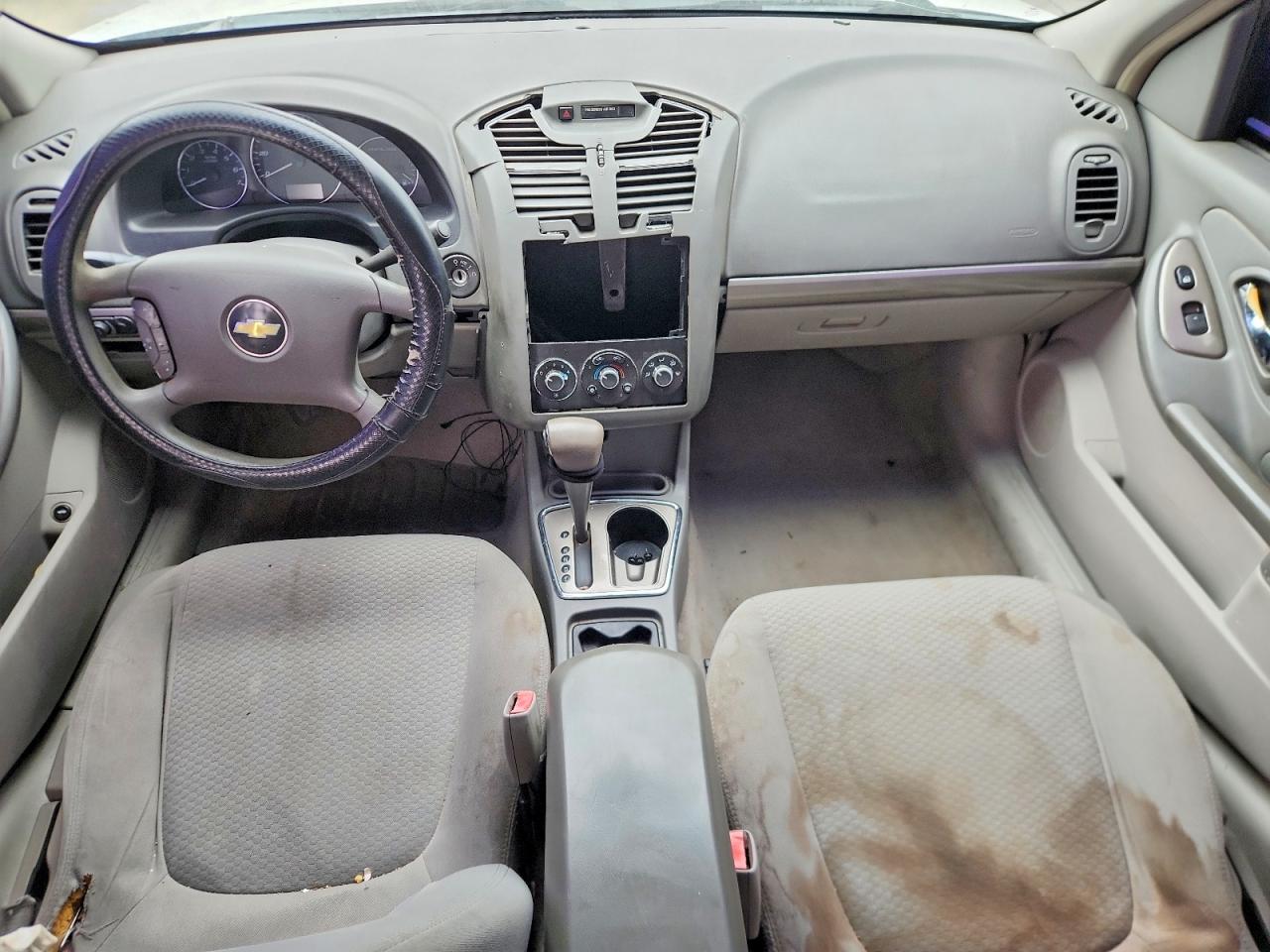 2008 Chevrolet Malibu Ls White vin: 1G1ZS58F88F142055