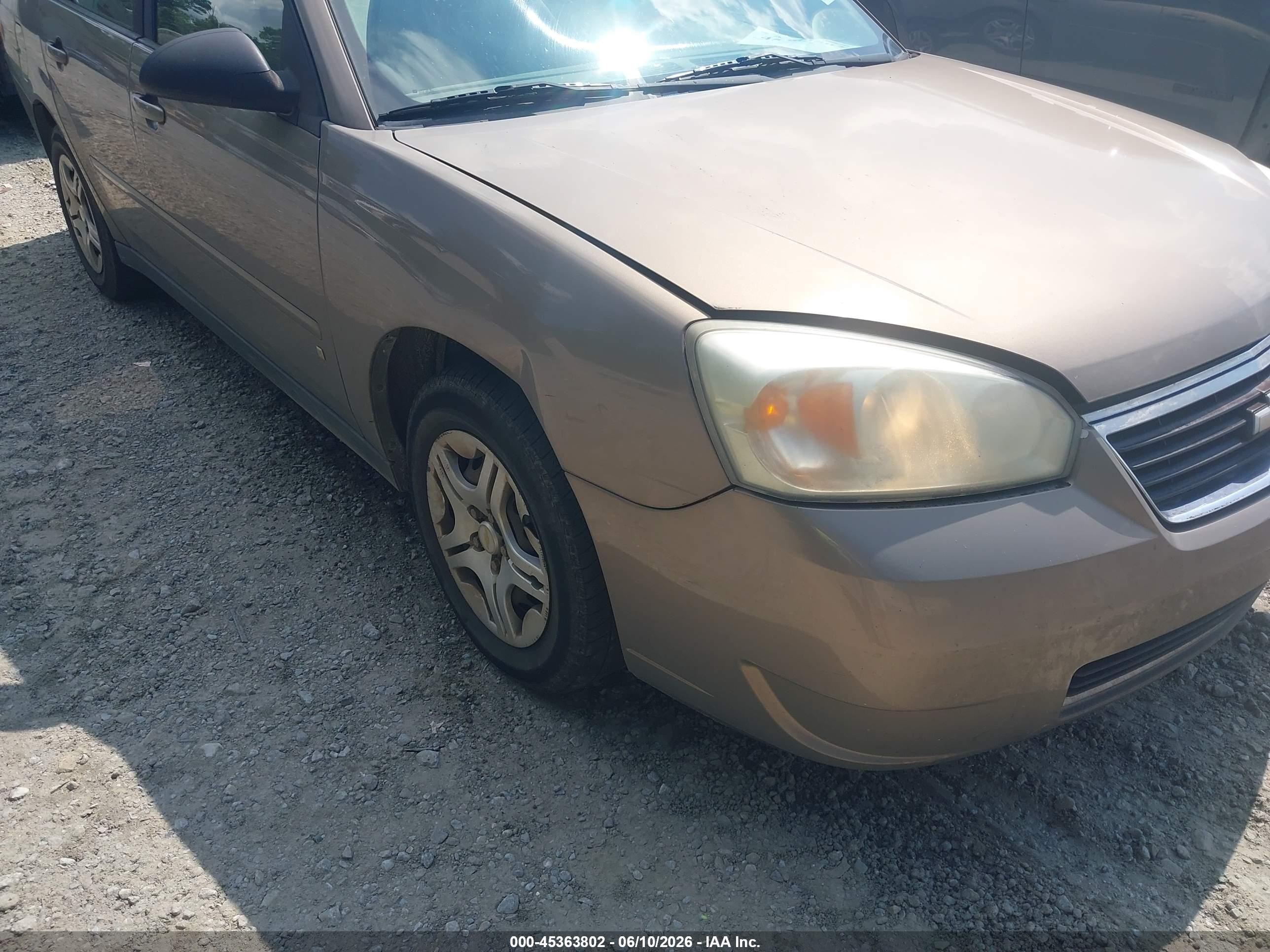 2007 Chevrolet Malibu Ls W/1ls Tan vin: 1G1ZS58F97F108897