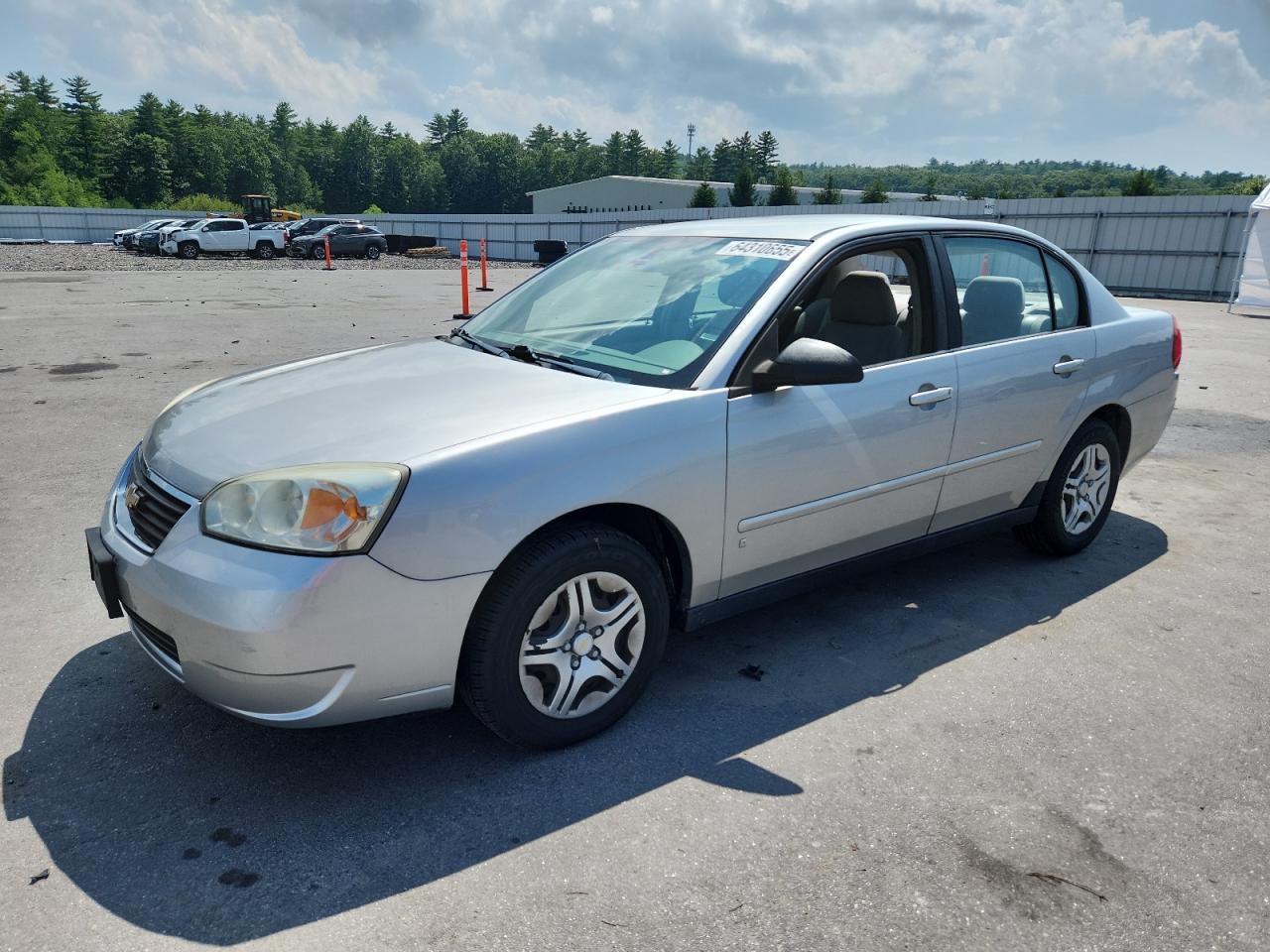 2007 Chevrolet Malibu Ls Silver vin: 1G1ZS58F97F250425