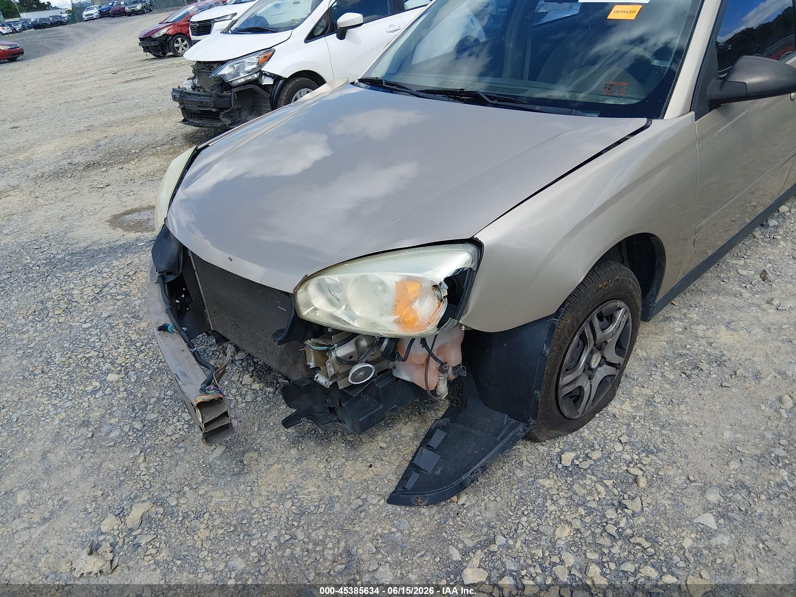 2007 Chevrolet Malibu Ls Gold vin: 1G1ZS58FX7F308350