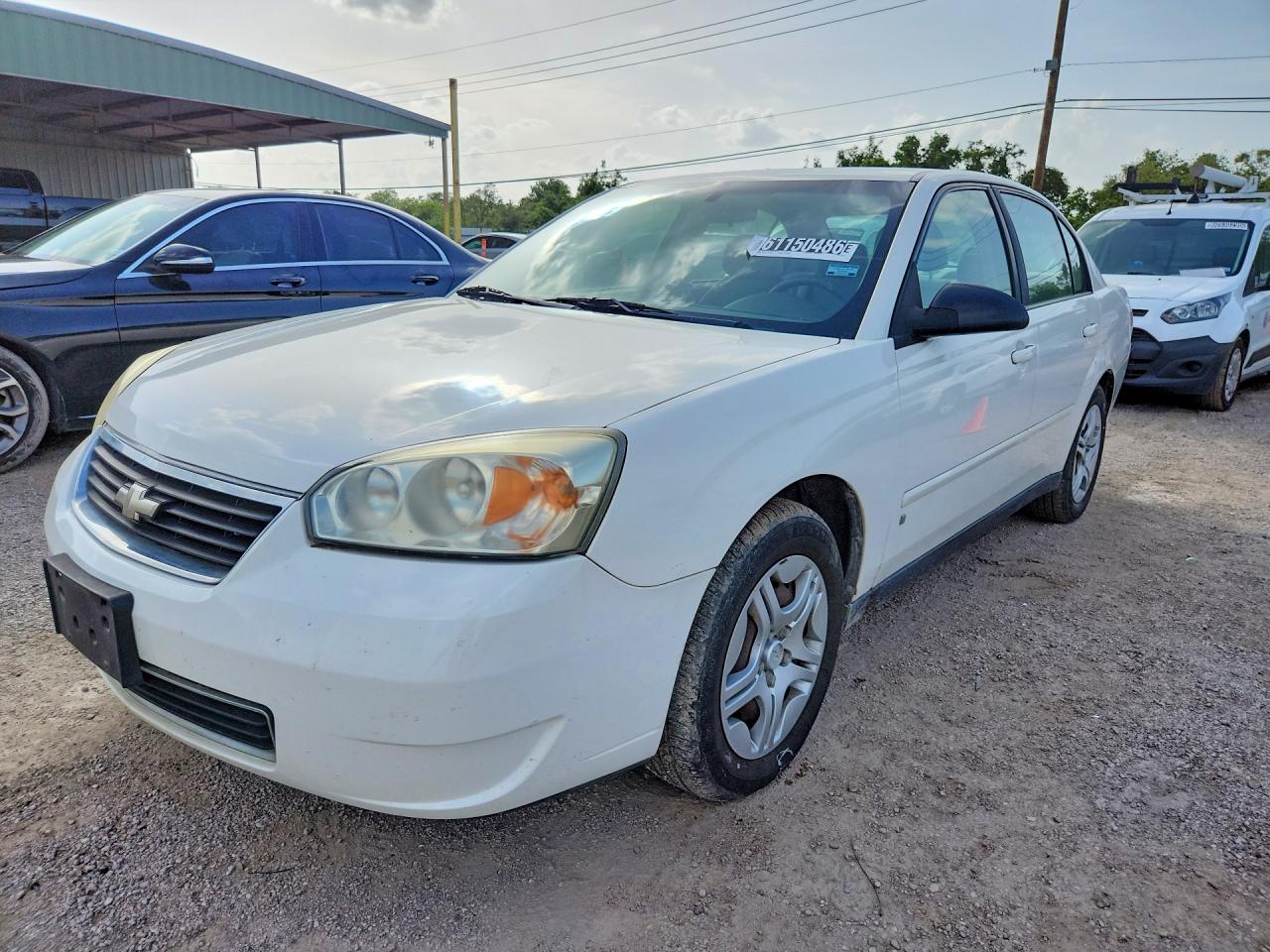 2007 Chevrolet Malibu Ls White vin: 1G1ZS58N07F292117
