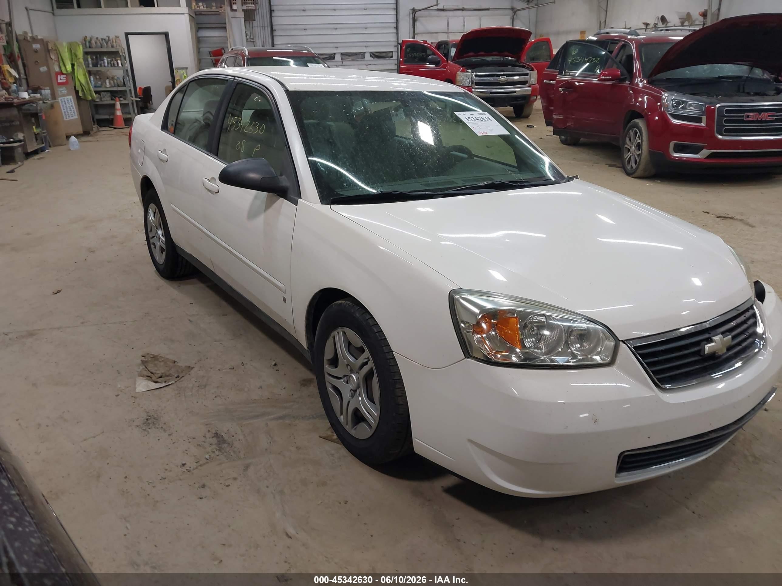 2008 Chevrolet Malibu Classic Ls White vin: 1G1ZS58N28F148652