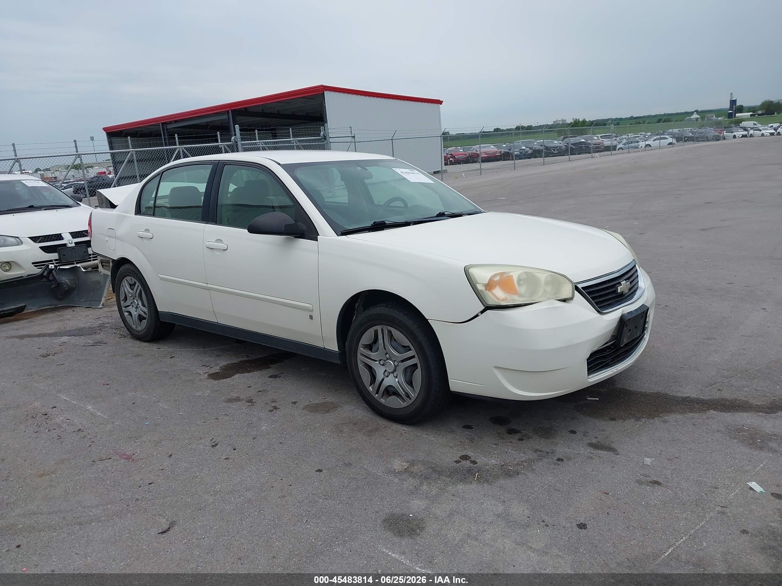 2007 Chevrolet Malibu Ls W/2fl White vin: 1G1ZS58N37F270175