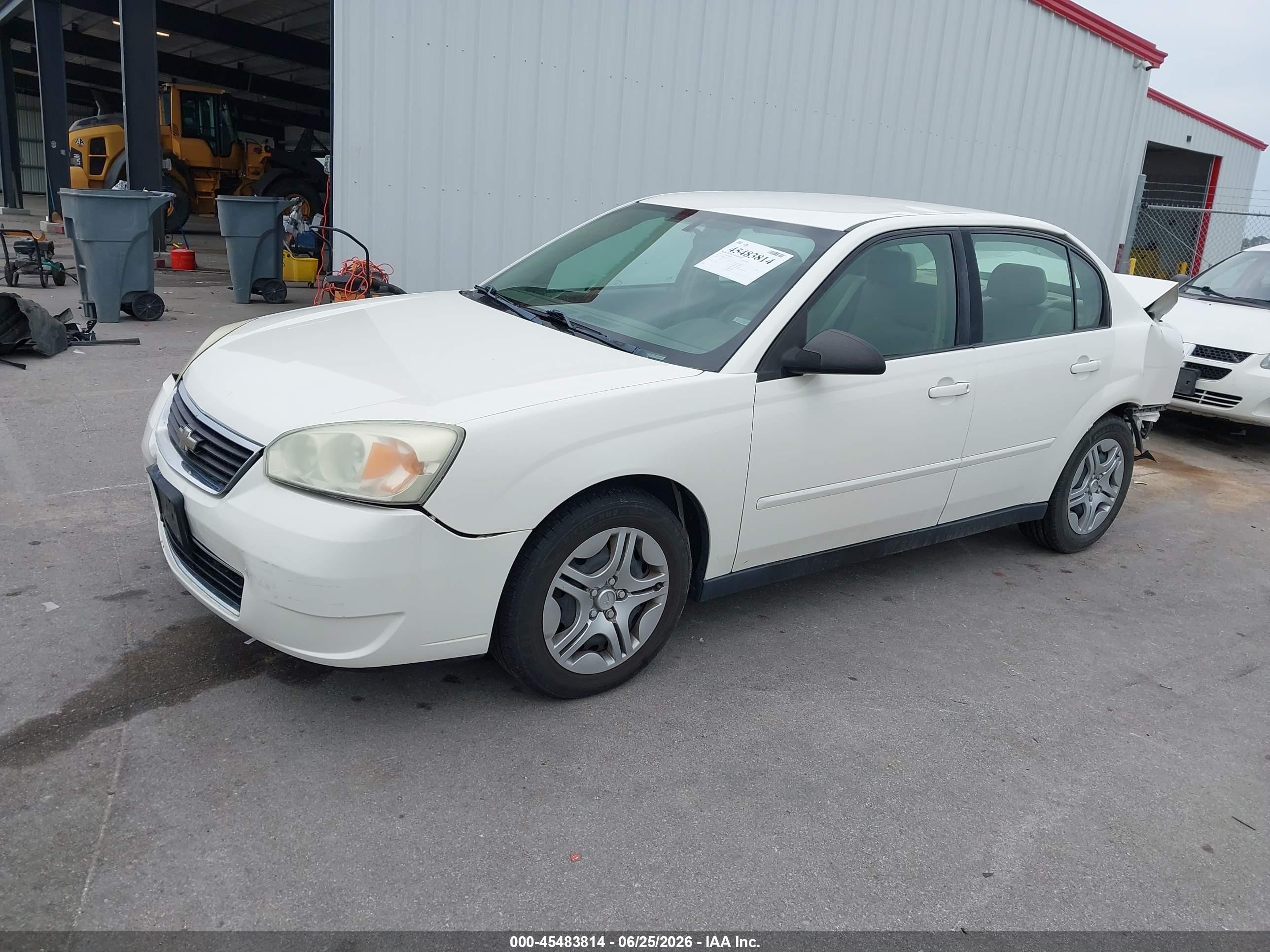 2007 Chevrolet Malibu Ls W/2fl White vin: 1G1ZS58N37F270175