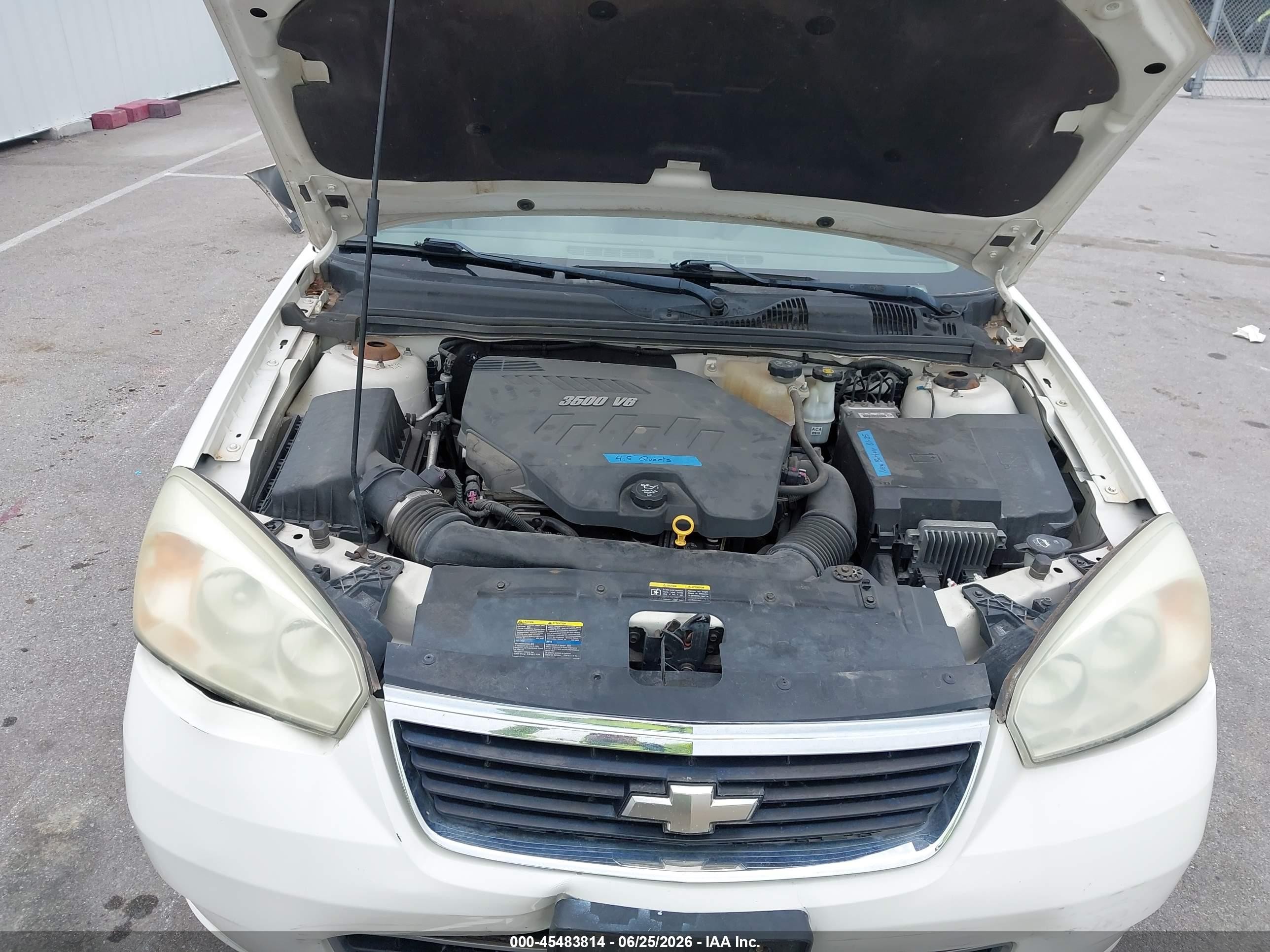 2007 Chevrolet Malibu Ls W/2fl White vin: 1G1ZS58N37F270175