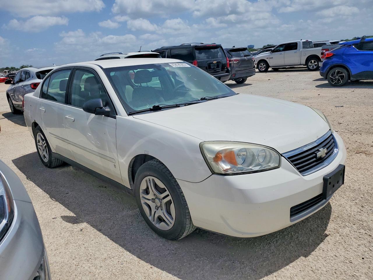 2007 Chevrolet Malibu Ls White vin: 1G1ZS58N37F292144