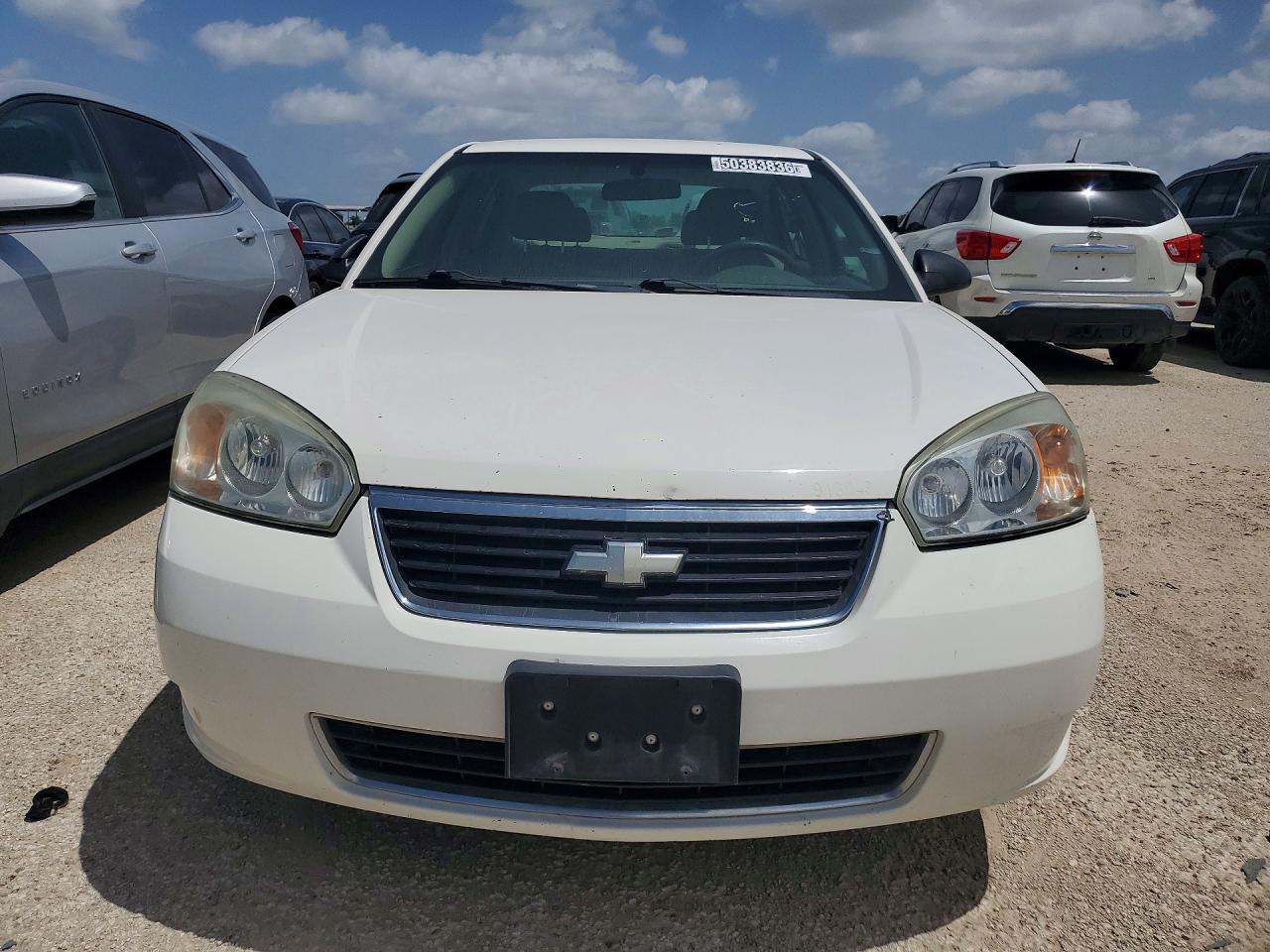 2007 Chevrolet Malibu Ls White vin: 1G1ZS58N37F292144