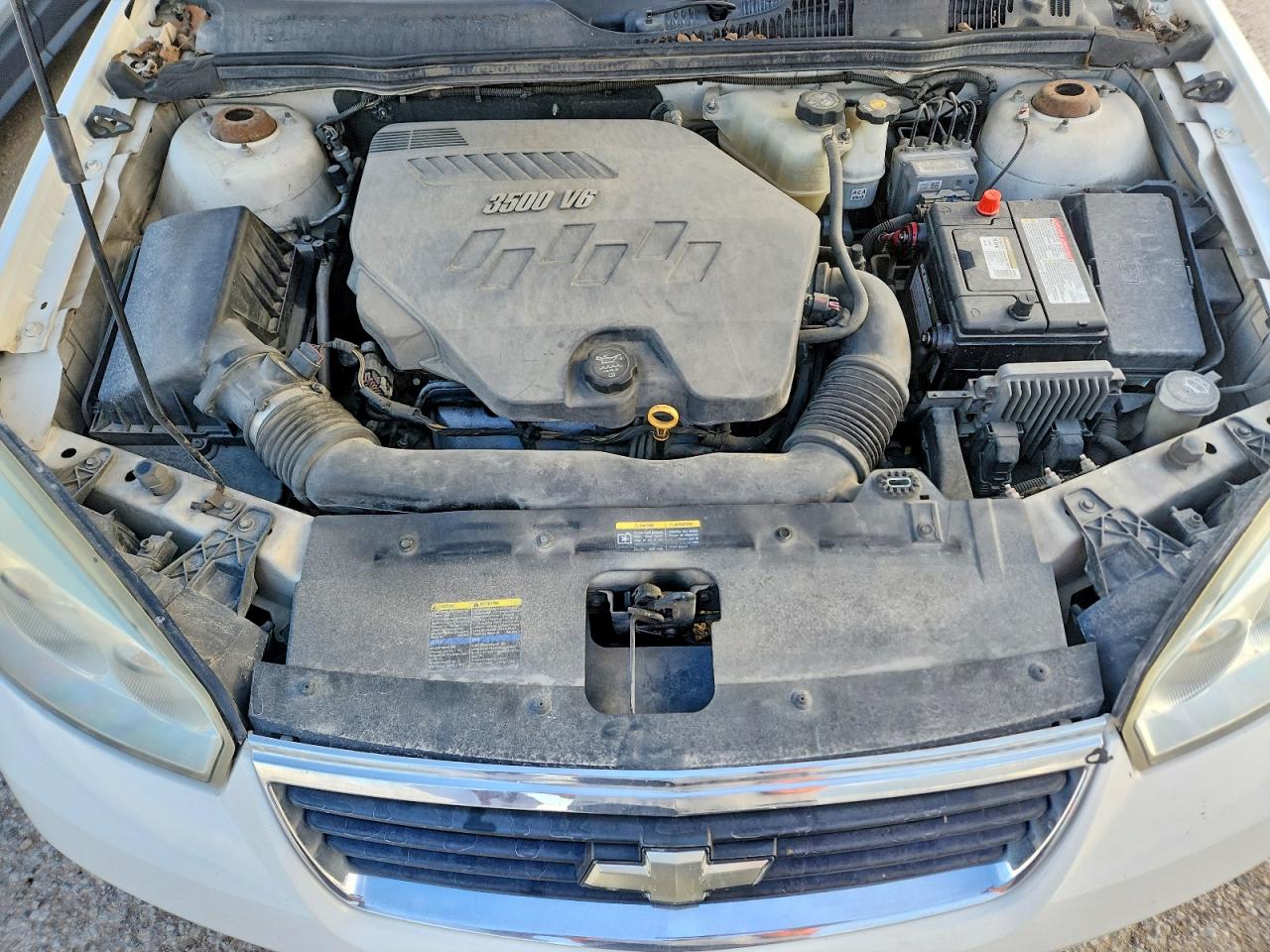 2007 Chevrolet Malibu Ls White vin: 1G1ZS58N37F292144