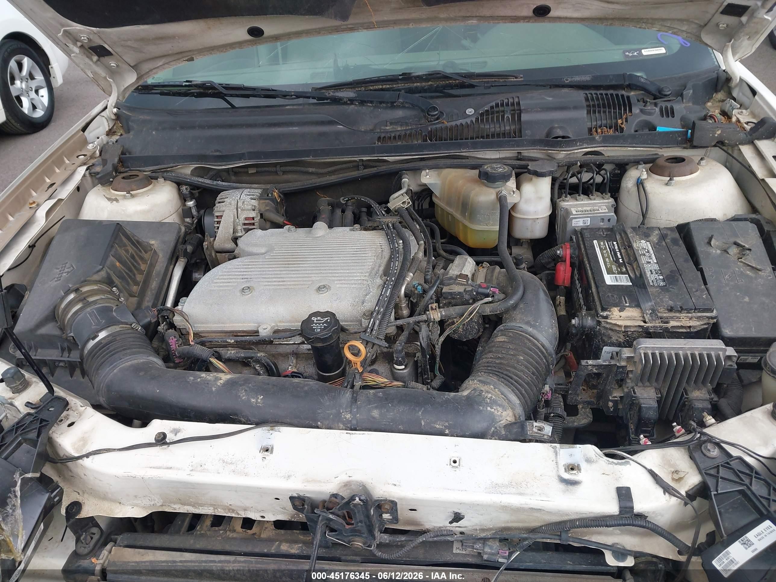 2007 Chevrolet Malibu Ls White vin: 1G1ZS58N57F301412