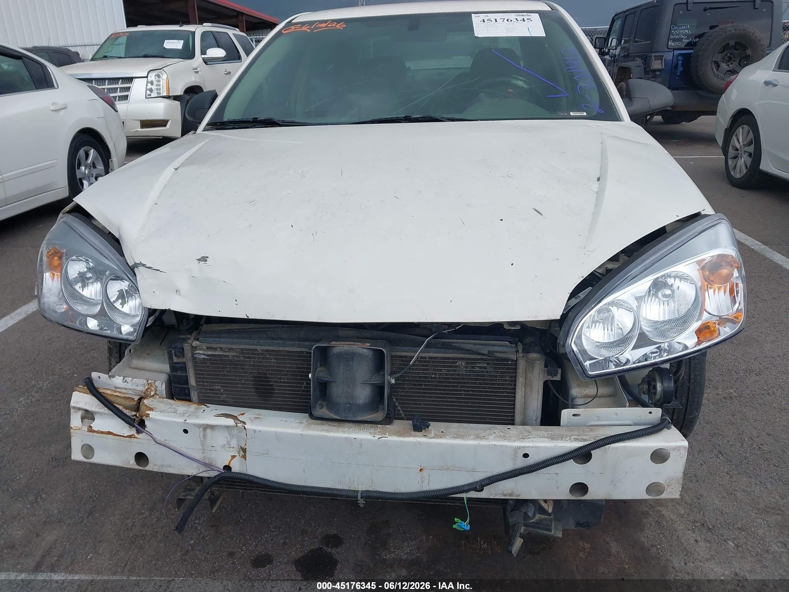 2007 Chevrolet Malibu Ls White vin: 1G1ZS58N57F301412