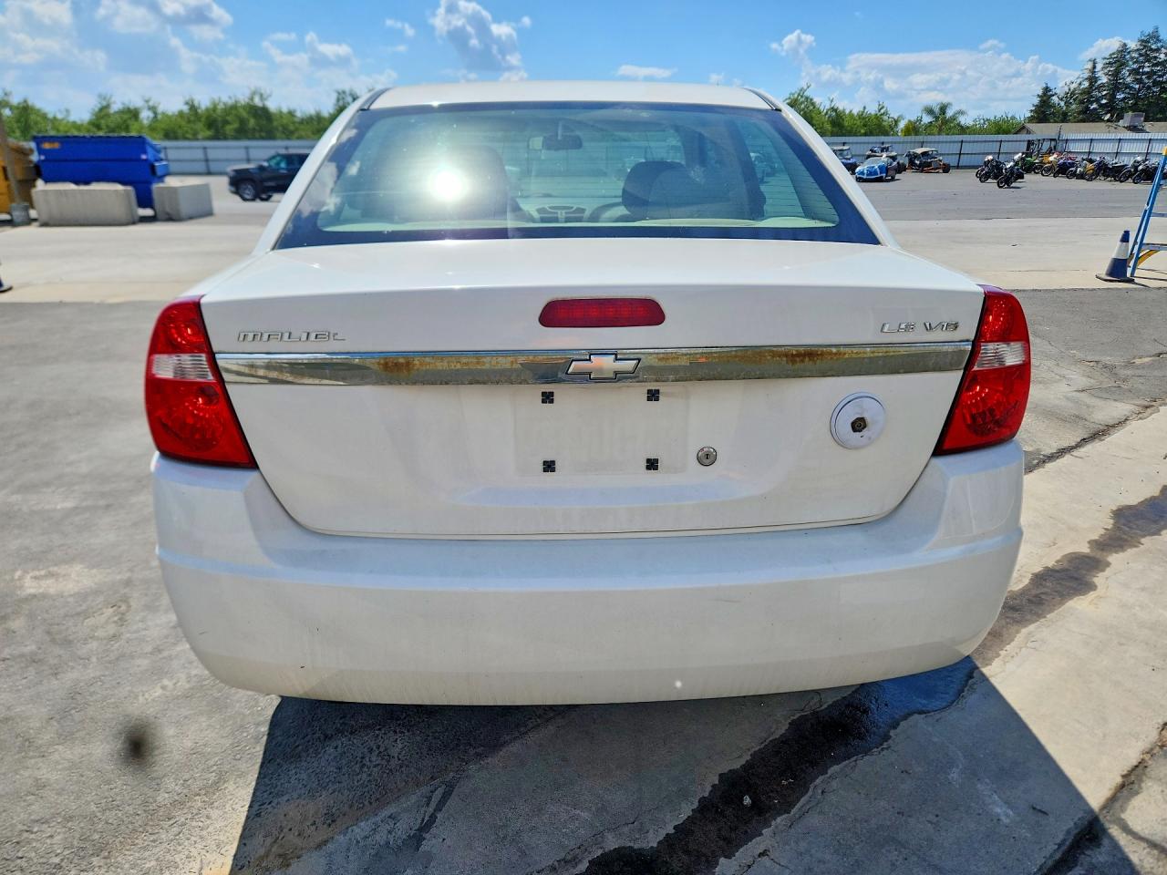 2008 Chevrolet Malibu Ls White vin: 1G1ZS58N68F127058