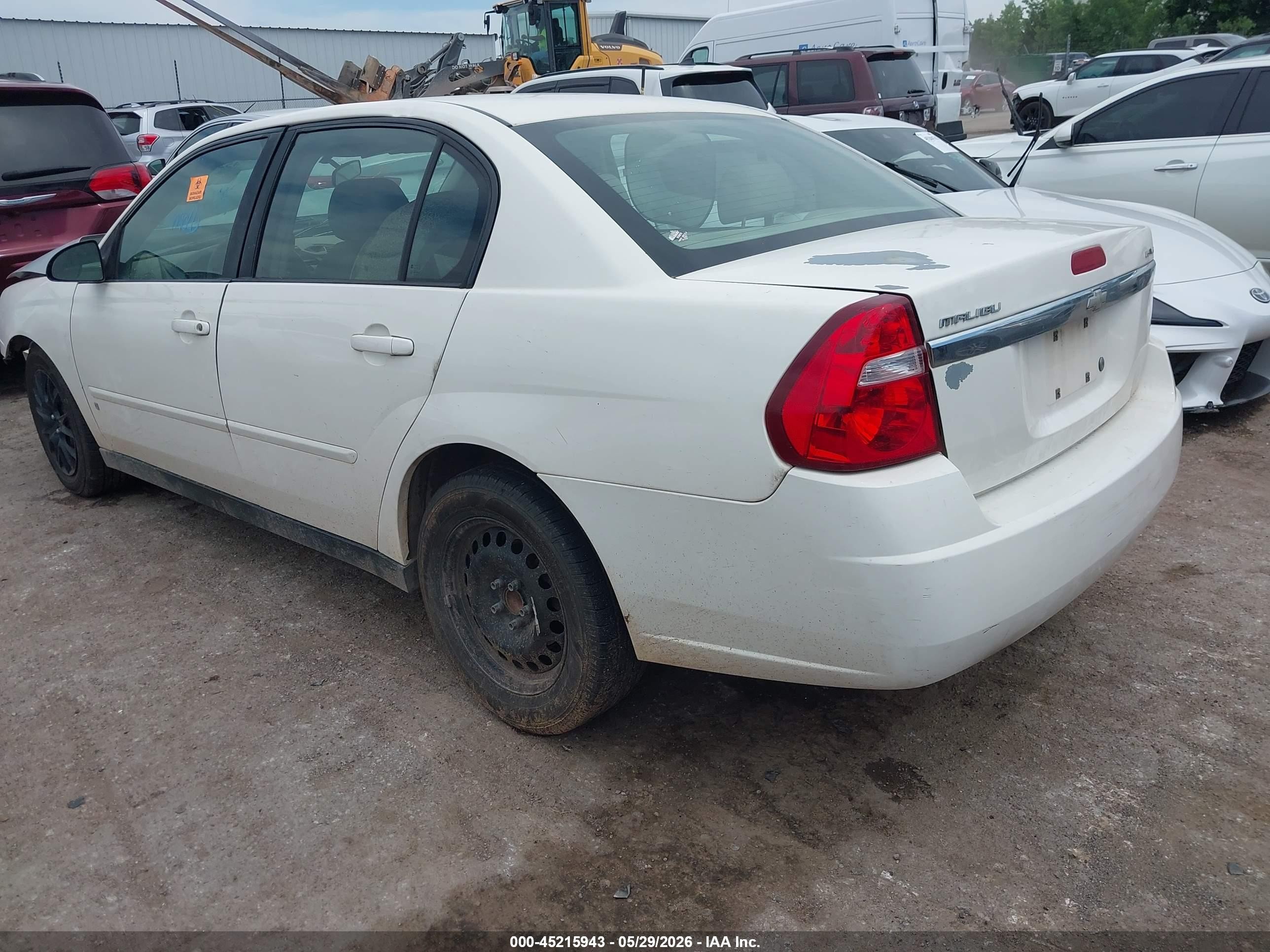 2007 Chevrolet Malibu Ls White vin: 1G1ZS58NX7F204237