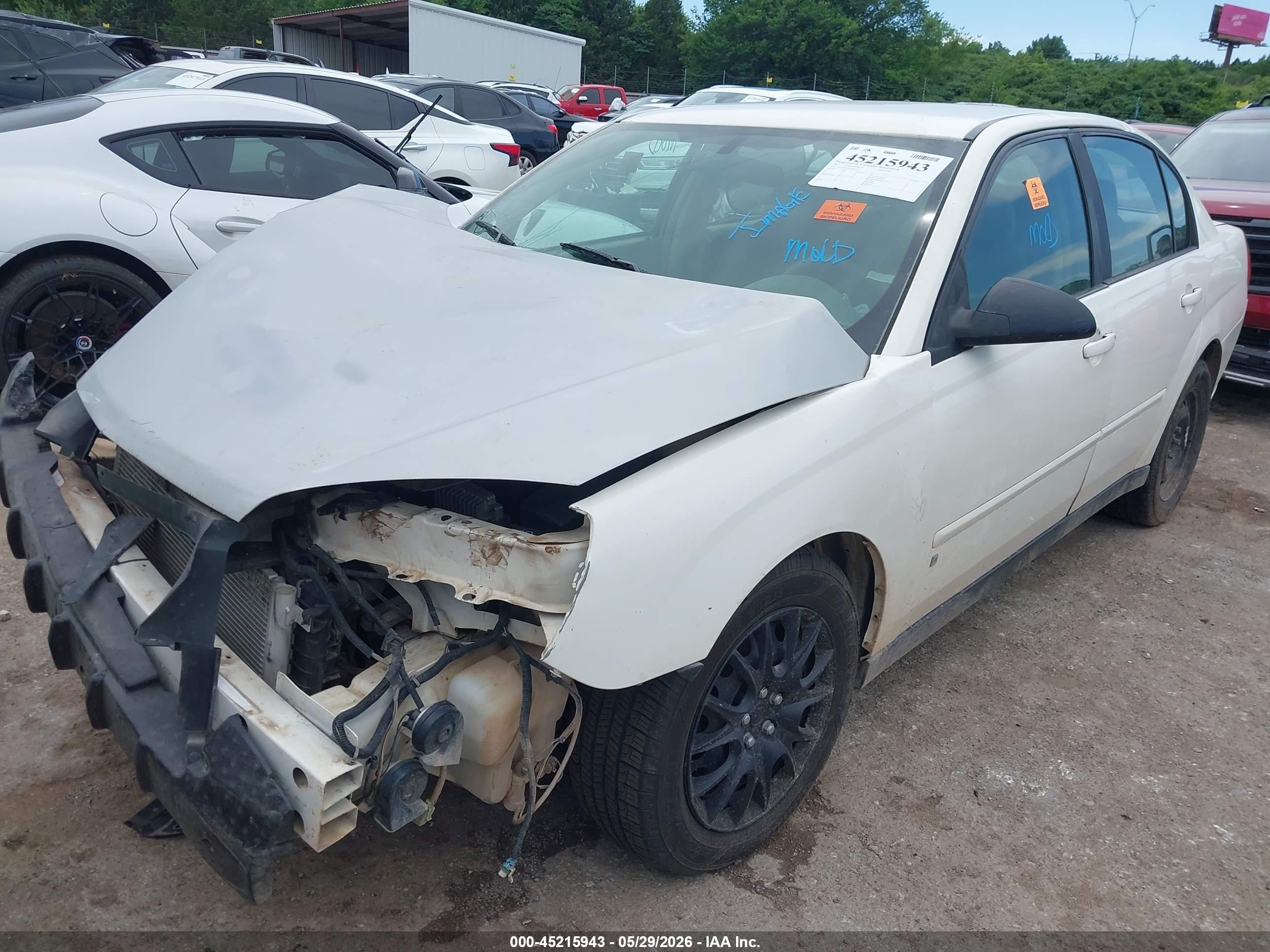 2007 Chevrolet Malibu Ls White vin: 1G1ZS58NX7F204237