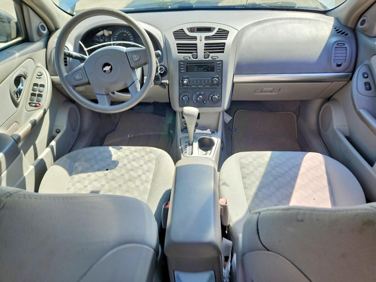 2005 Chevrolet Malibu Ls Silver vin: 1G1ZT52815F257910