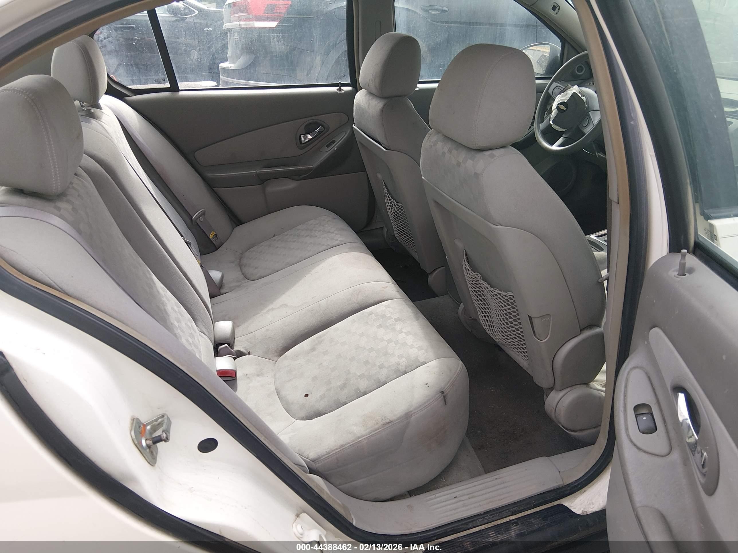 2005 Chevrolet Malibu Ls White vin: 1G1ZT52895F114235