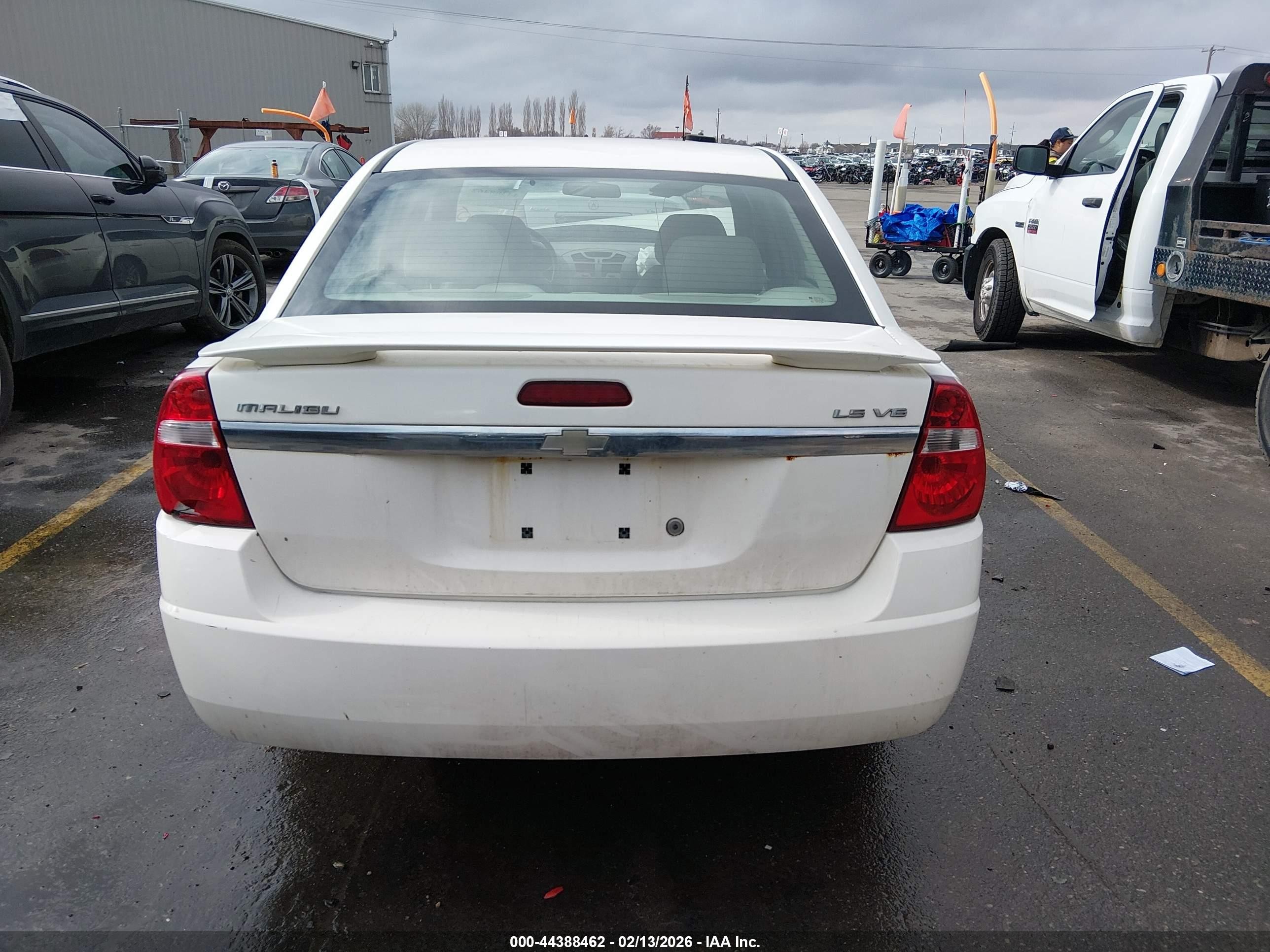 2005 Chevrolet Malibu Ls White vin: 1G1ZT52895F114235