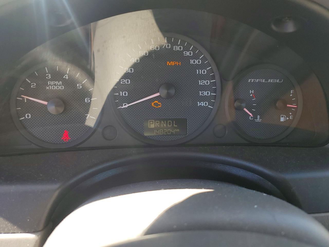 2005 Chevrolet Malibu Ls White vin: 1G1ZT528X5F117550