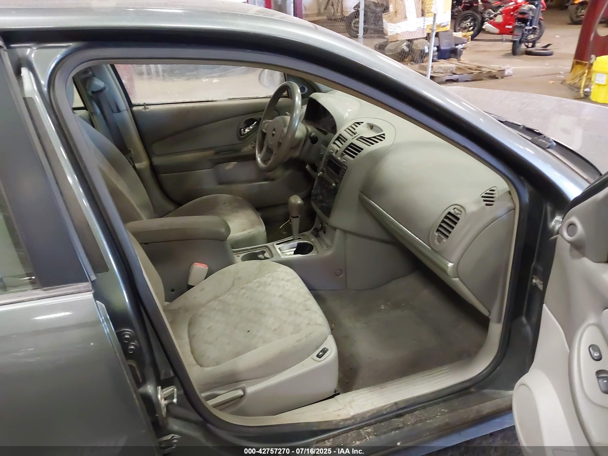 2005 Chevrolet Malibu Ls Green vin: 1G1ZT54815F321750