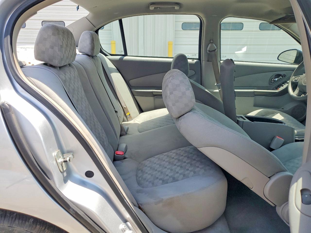 2004 Chevrolet Malibu Ls Серебряный vin: 1G1ZT54854F104099