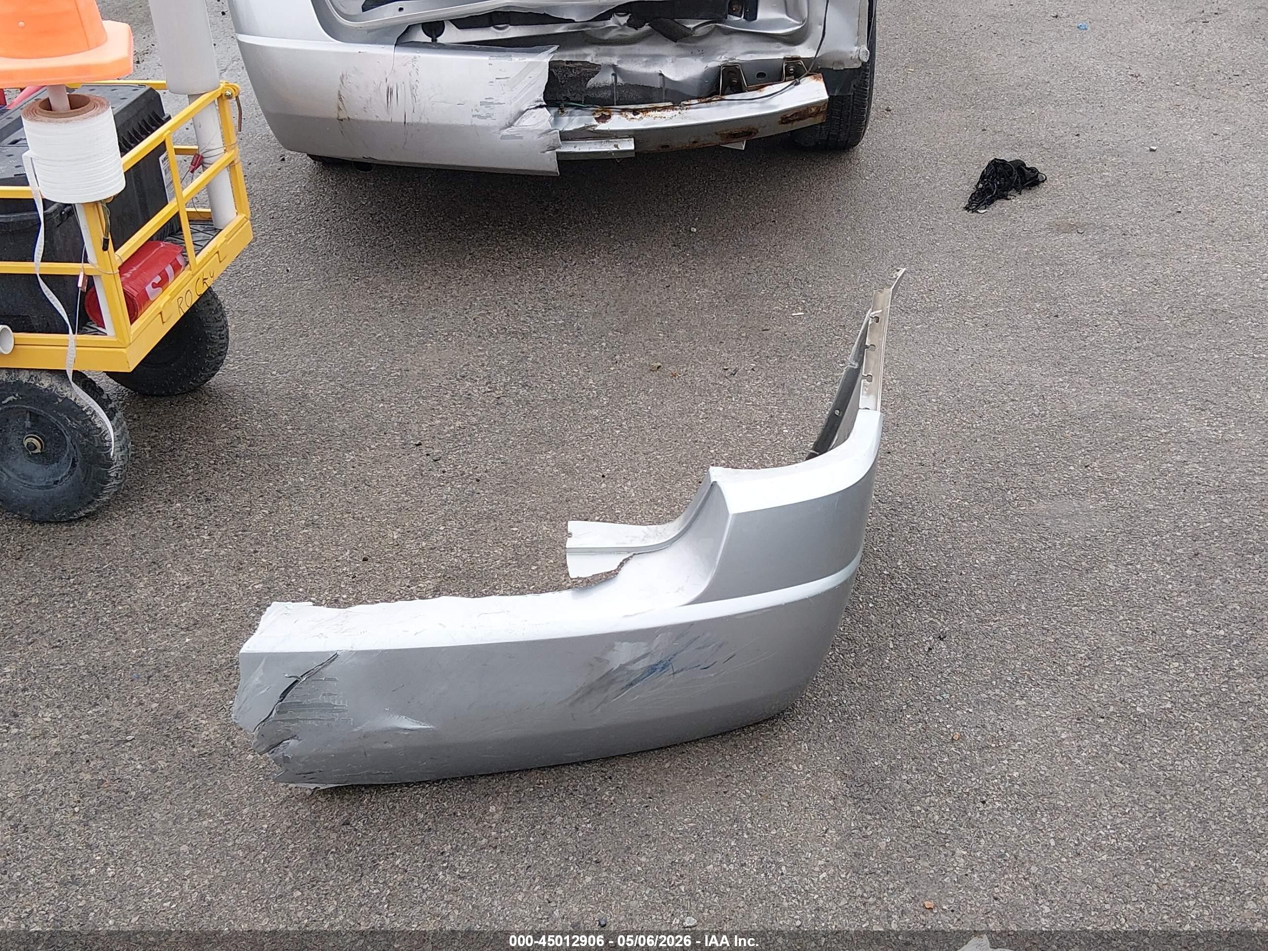 2005 Chevrolet Malibu Ls Silver vin: 1G1ZT548X5F325019
