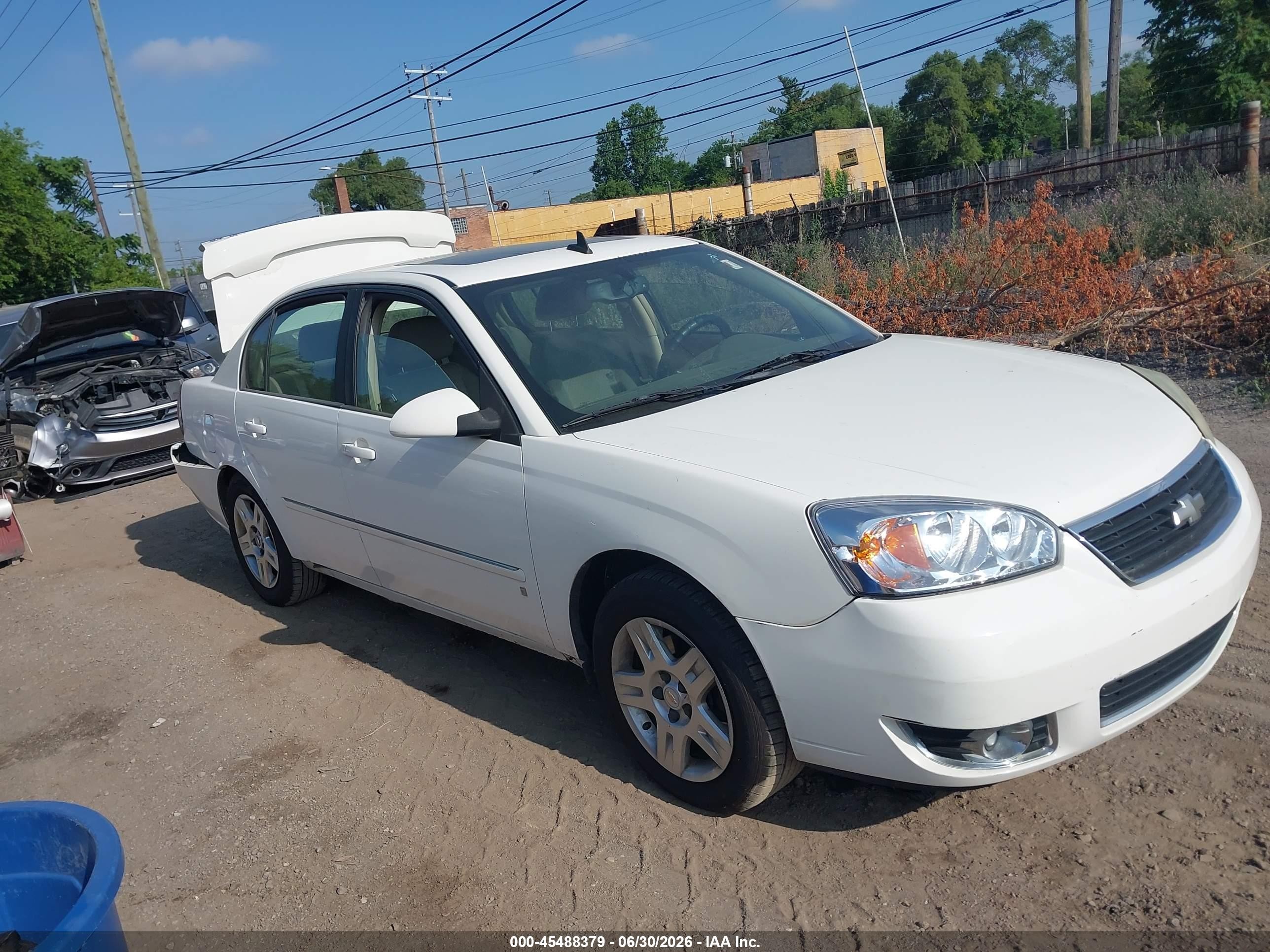 2007 Chevrolet Malibu Lt W/2lt Белый vin: 1G1ZT57N47F179429