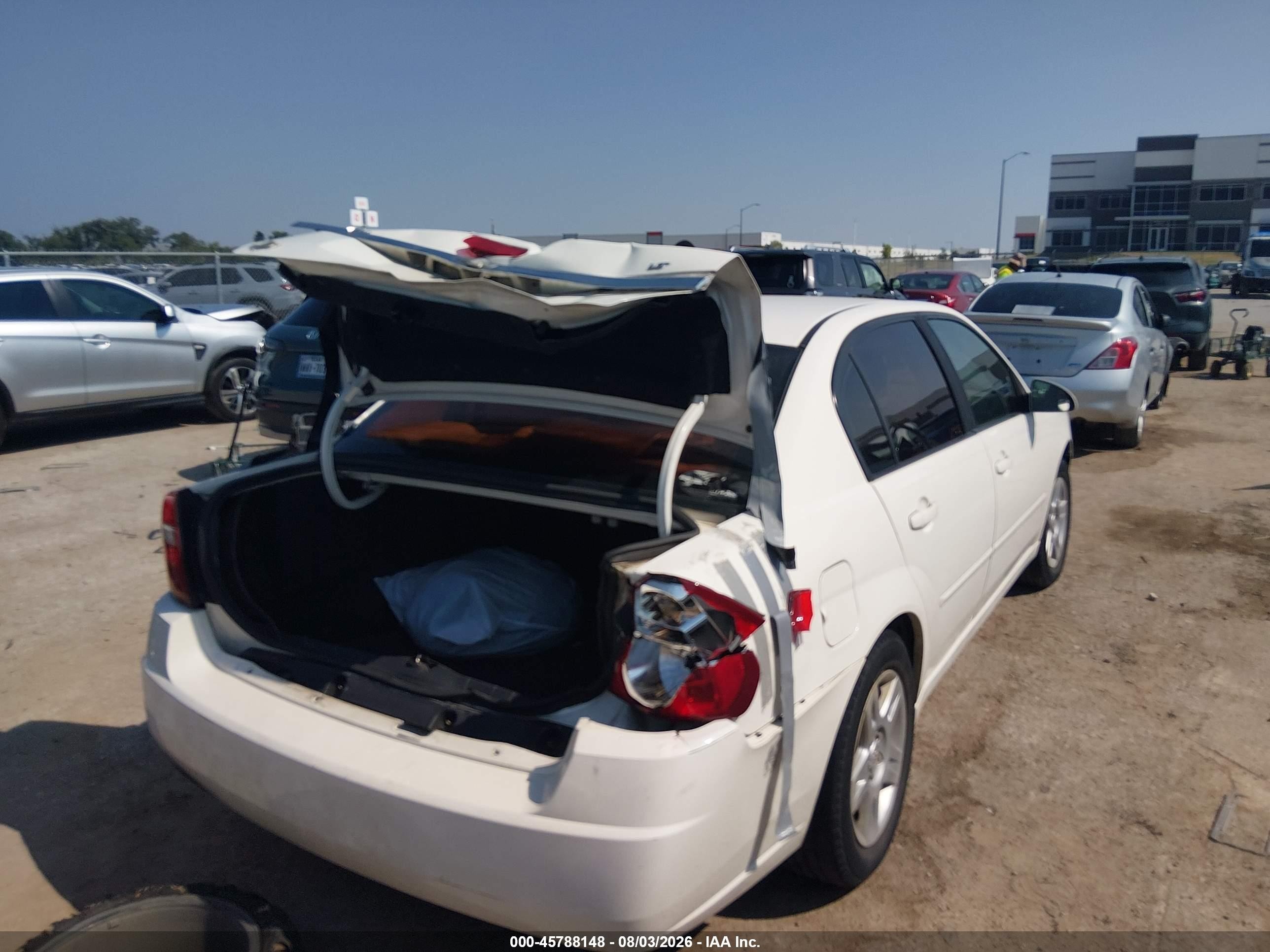 2007 Chevrolet Malibu Lt W/1lt White vin: 1G1ZT58F47F117150