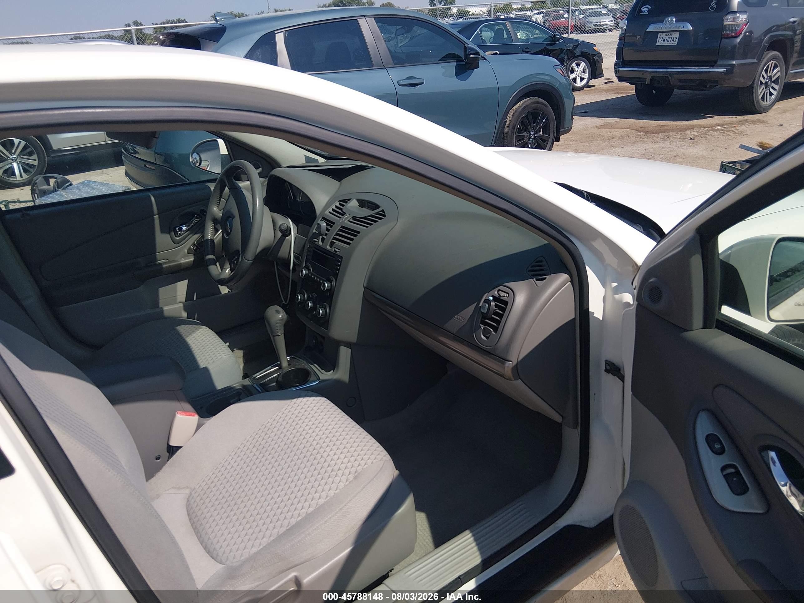 2007 Chevrolet Malibu Lt W/1lt White vin: 1G1ZT58F47F117150