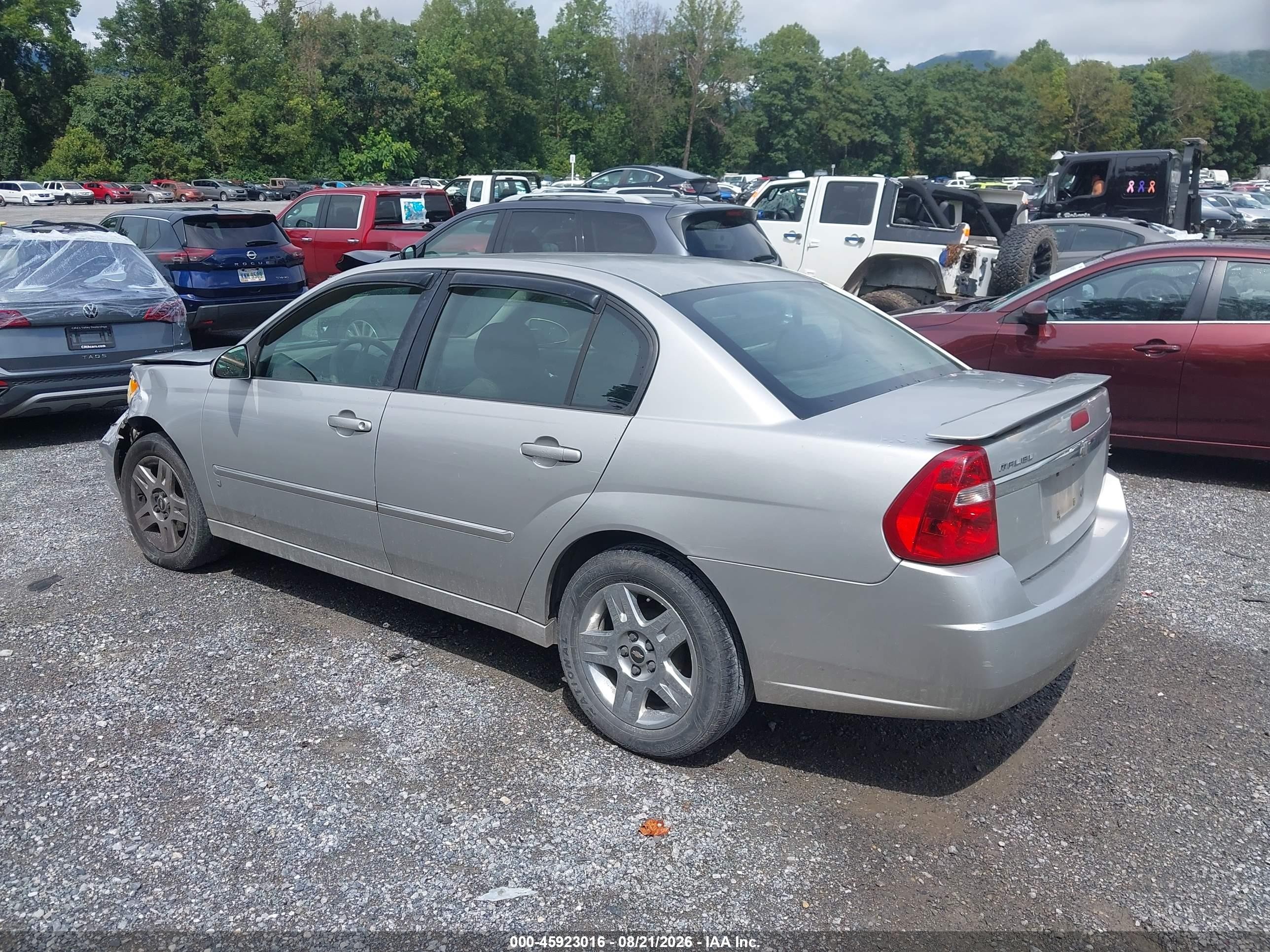 2007 Chevrolet Malibu Lt W/1lt Серебряный vin: 1G1ZT58F67F142146