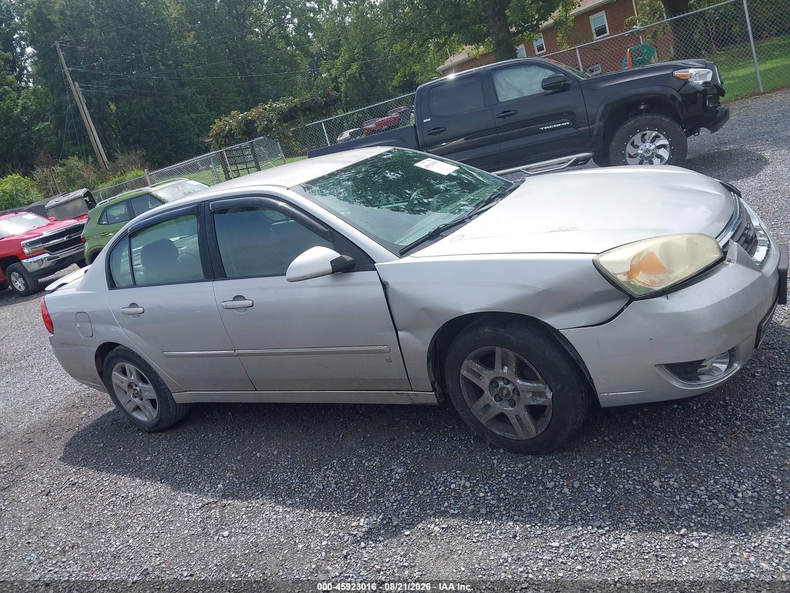 2007 Chevrolet Malibu Lt W/1lt Серебряный vin: 1G1ZT58F67F142146