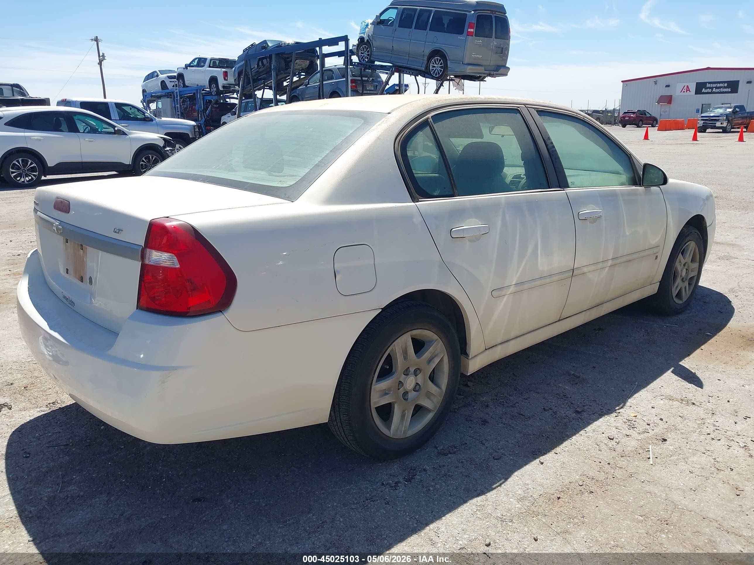 2007 Chevrolet Malibu Lt Белый vin: 1G1ZT58F67F311825