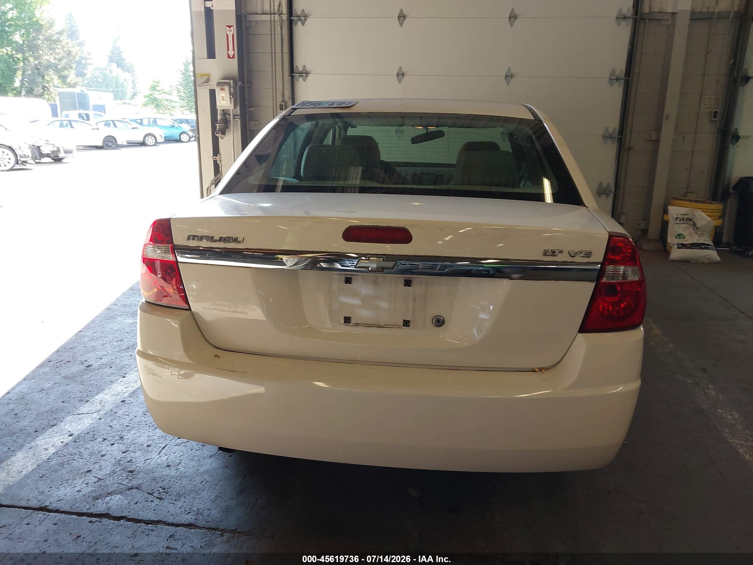 2008 Chevrolet Malibu Classic Lt White vin: 1G1ZT58N28F143738