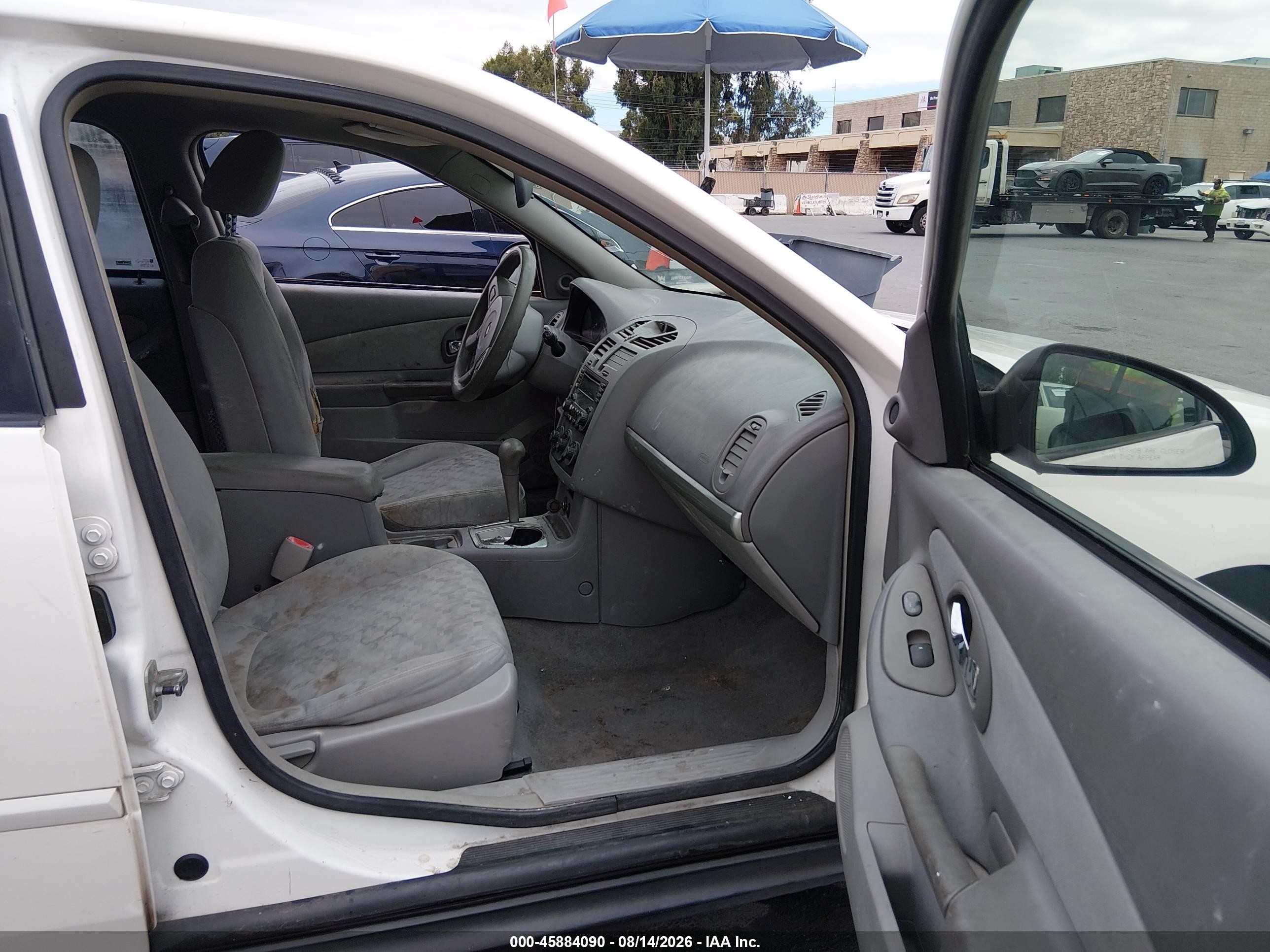 2005 Chevrolet Malibu Maxx Ls Белый vin: 1G1ZT62845F275940
