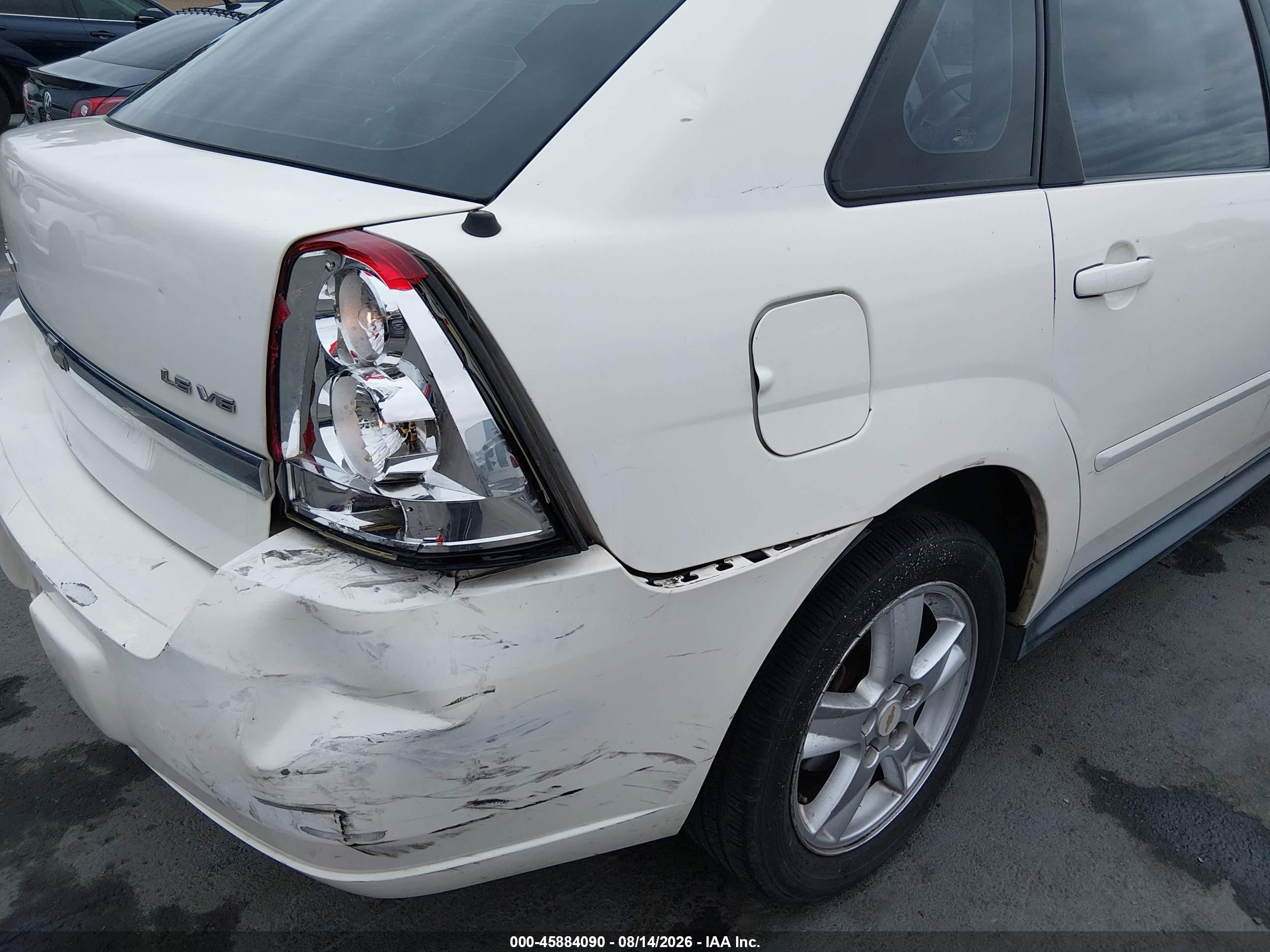 2005 Chevrolet Malibu Maxx Ls Белый vin: 1G1ZT62845F275940