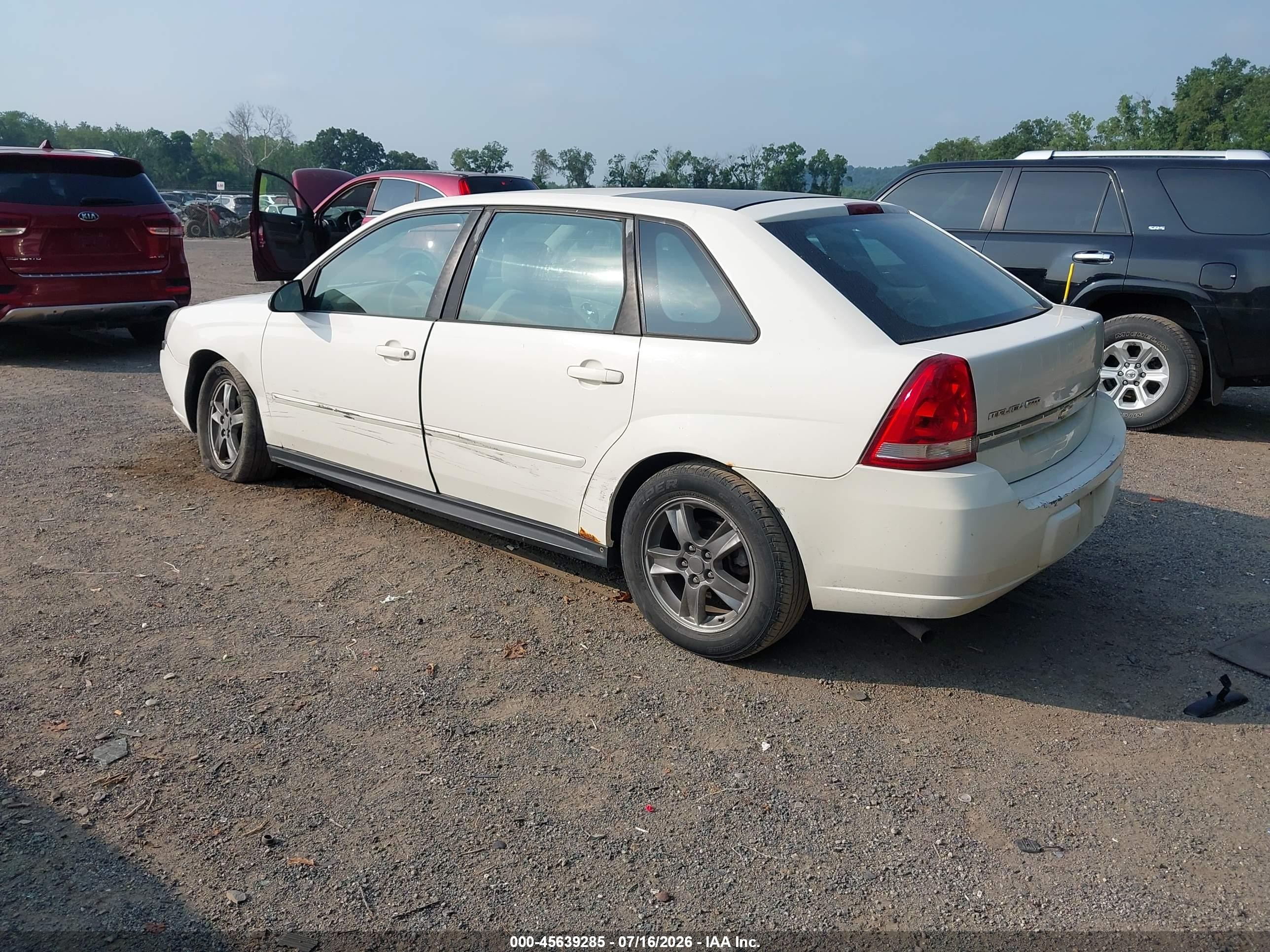 2005 Chevrolet Malibu Maxx Ls White vin: 1G1ZT62865F207879