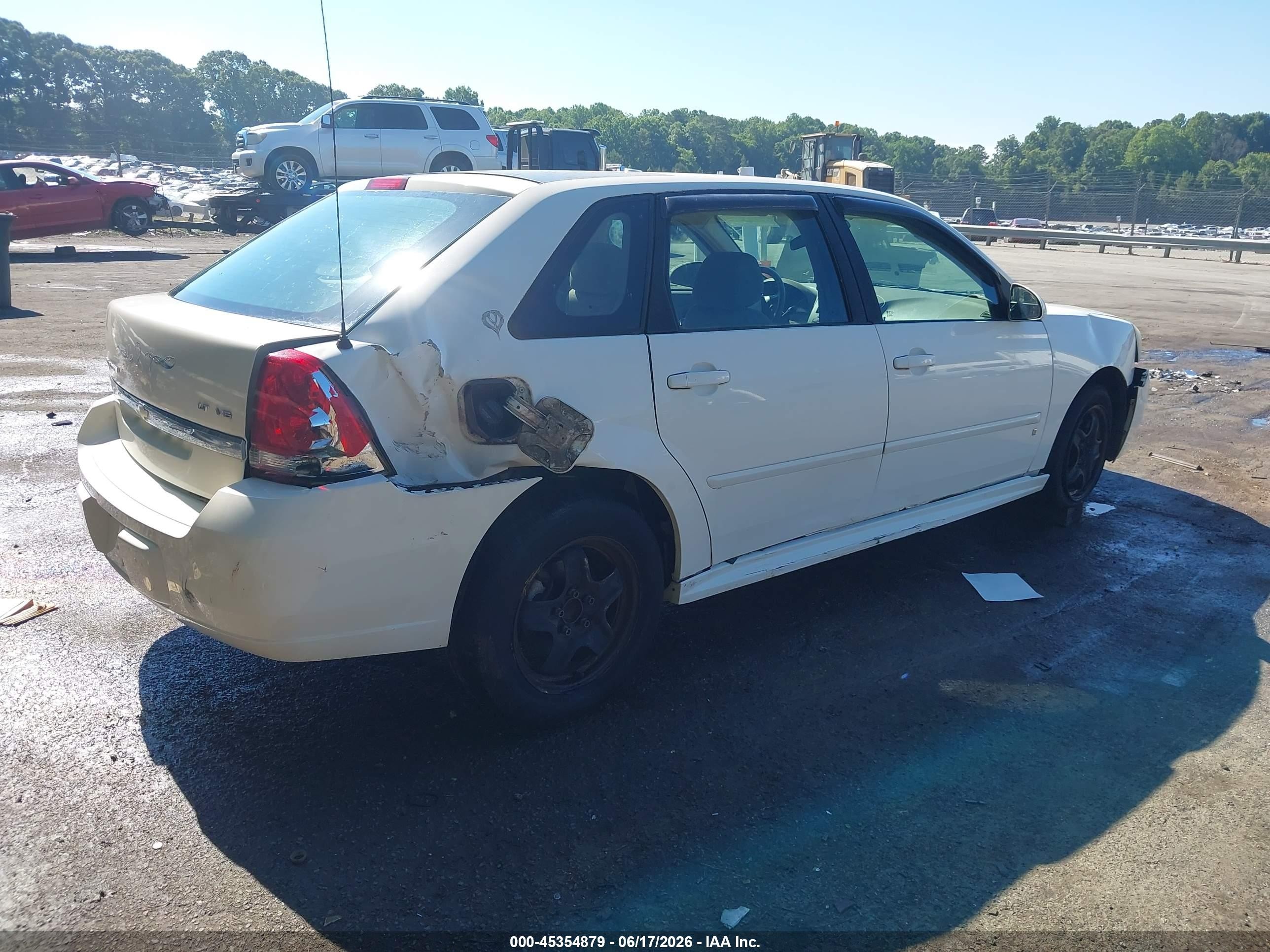 2007 Chevrolet Malibu Maxx Lt White vin: 1G1ZT68N17F253748