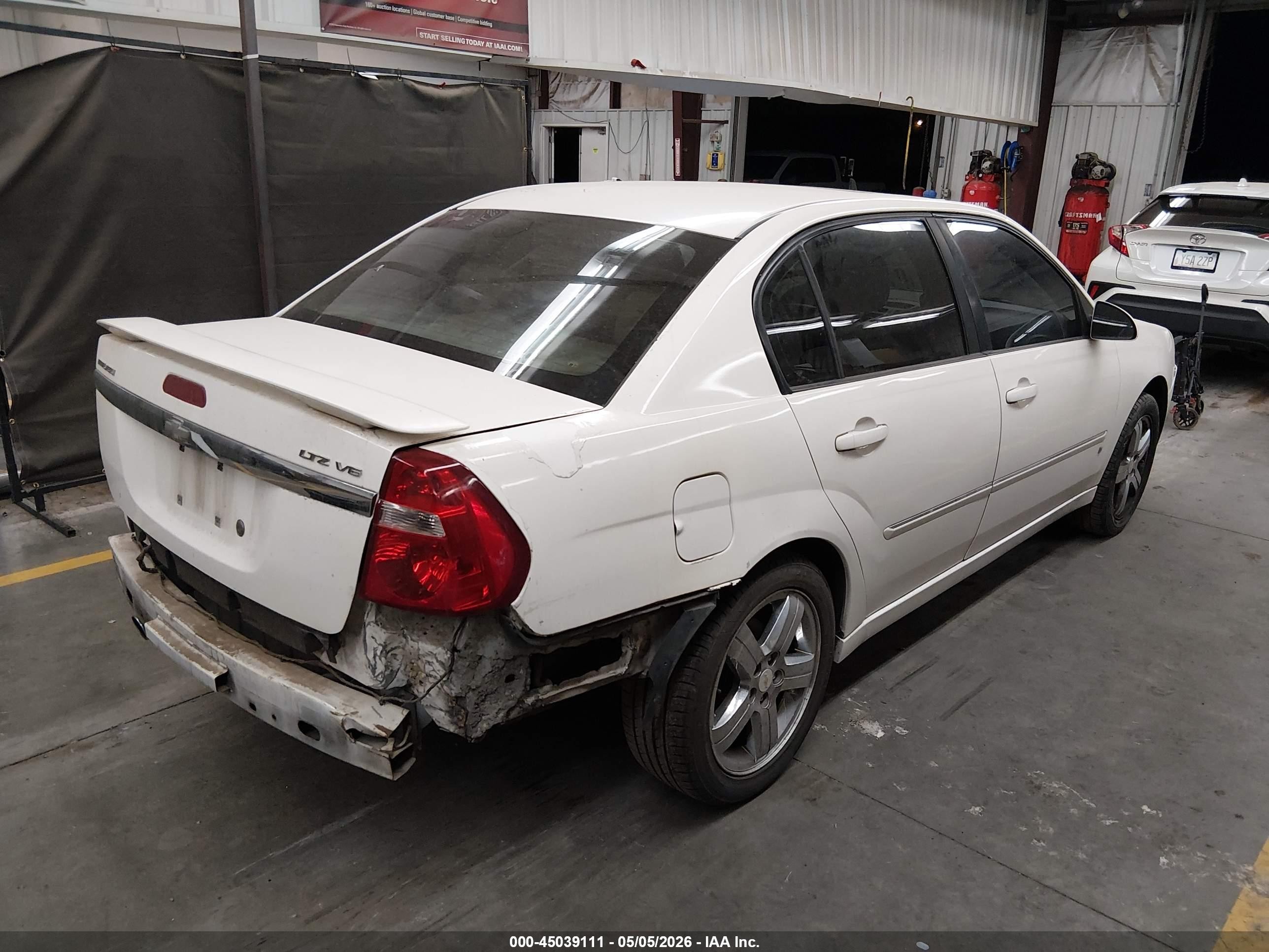 2007 Chevrolet Malibu Ltz White vin: 1G1ZU57N27F253184