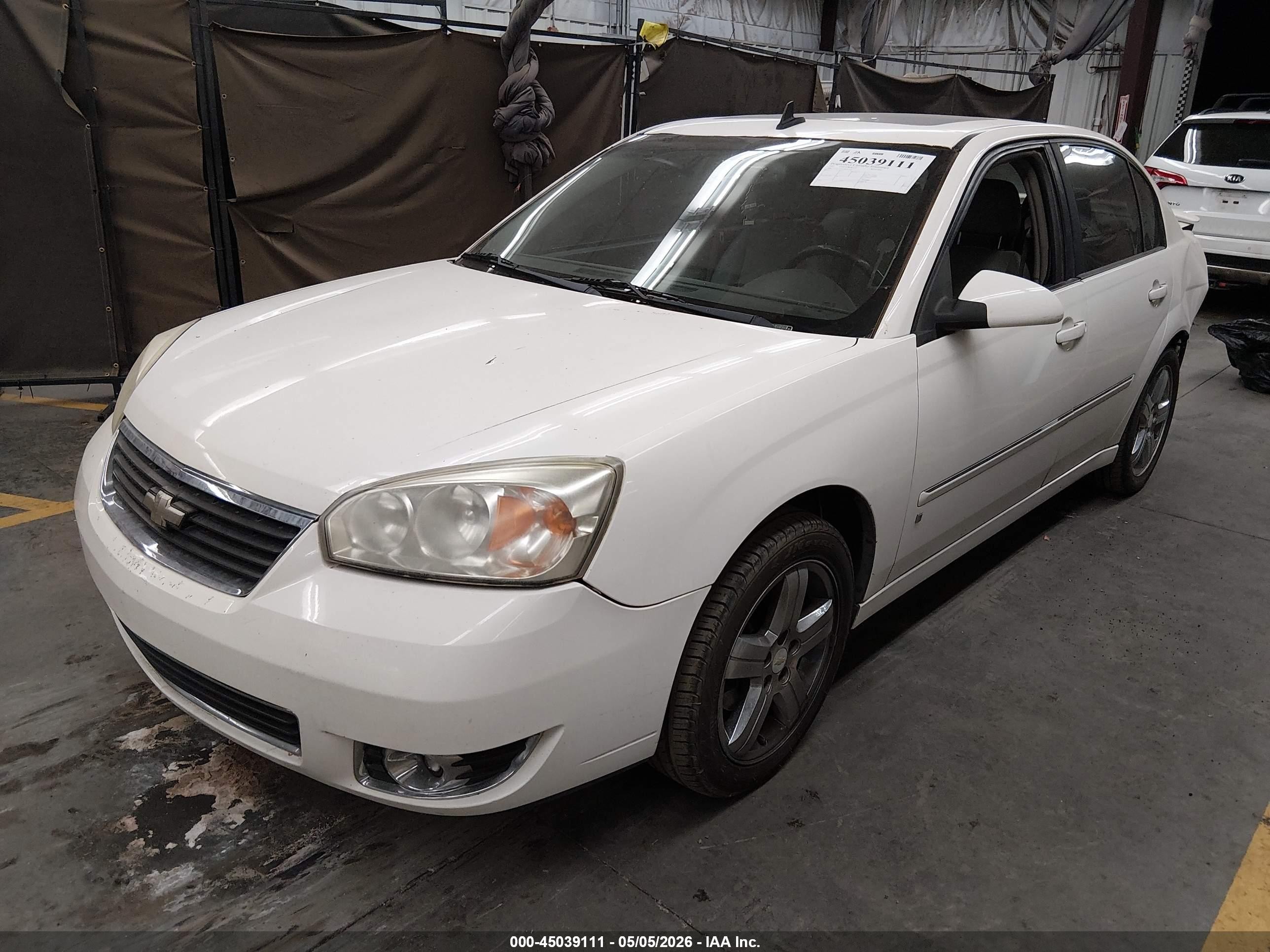 2007 Chevrolet Malibu Ltz White vin: 1G1ZU57N27F253184