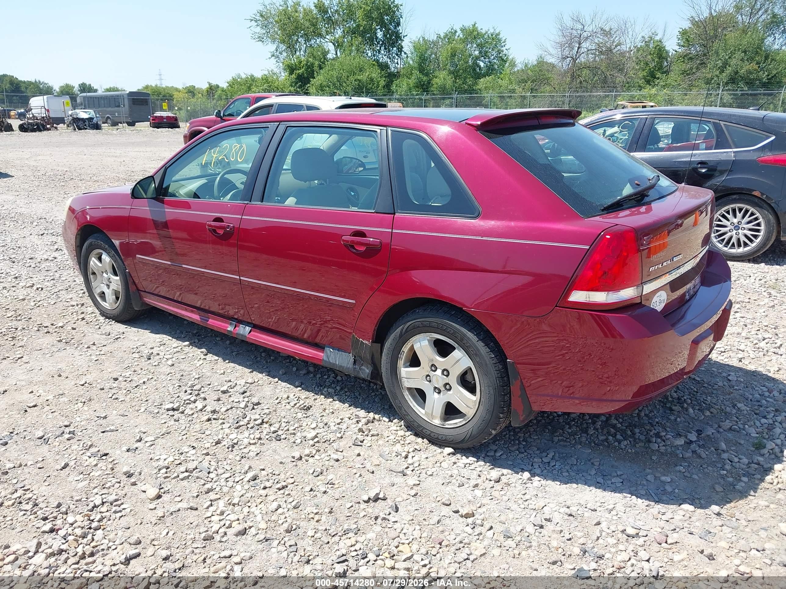 2005 Chevrolet Malibu Maxx Lt Burgundy vin: 1G1ZU64825F105361