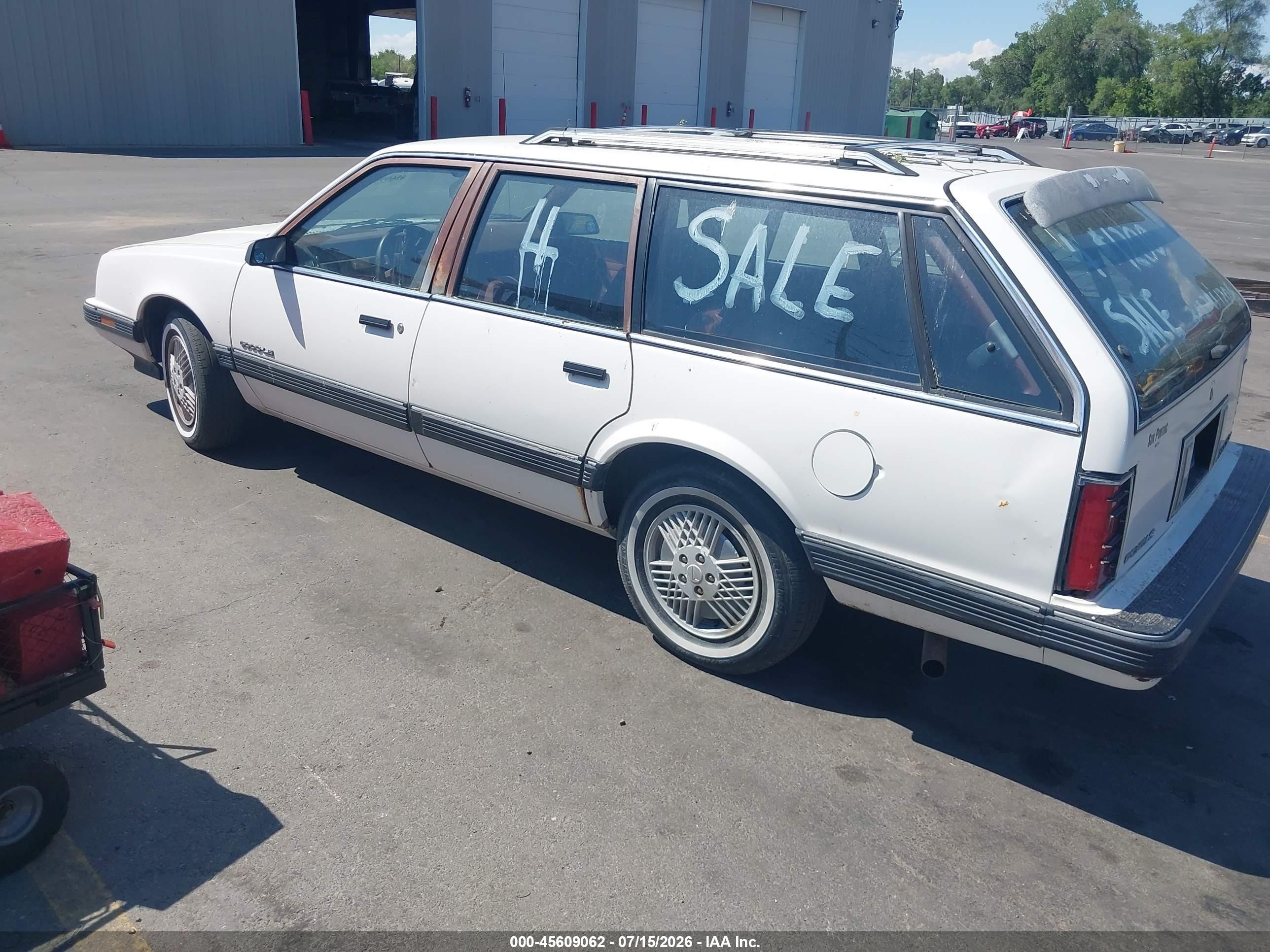 1991 Pontiac 6000 Le White vin: 1G2AF84T0M6229405