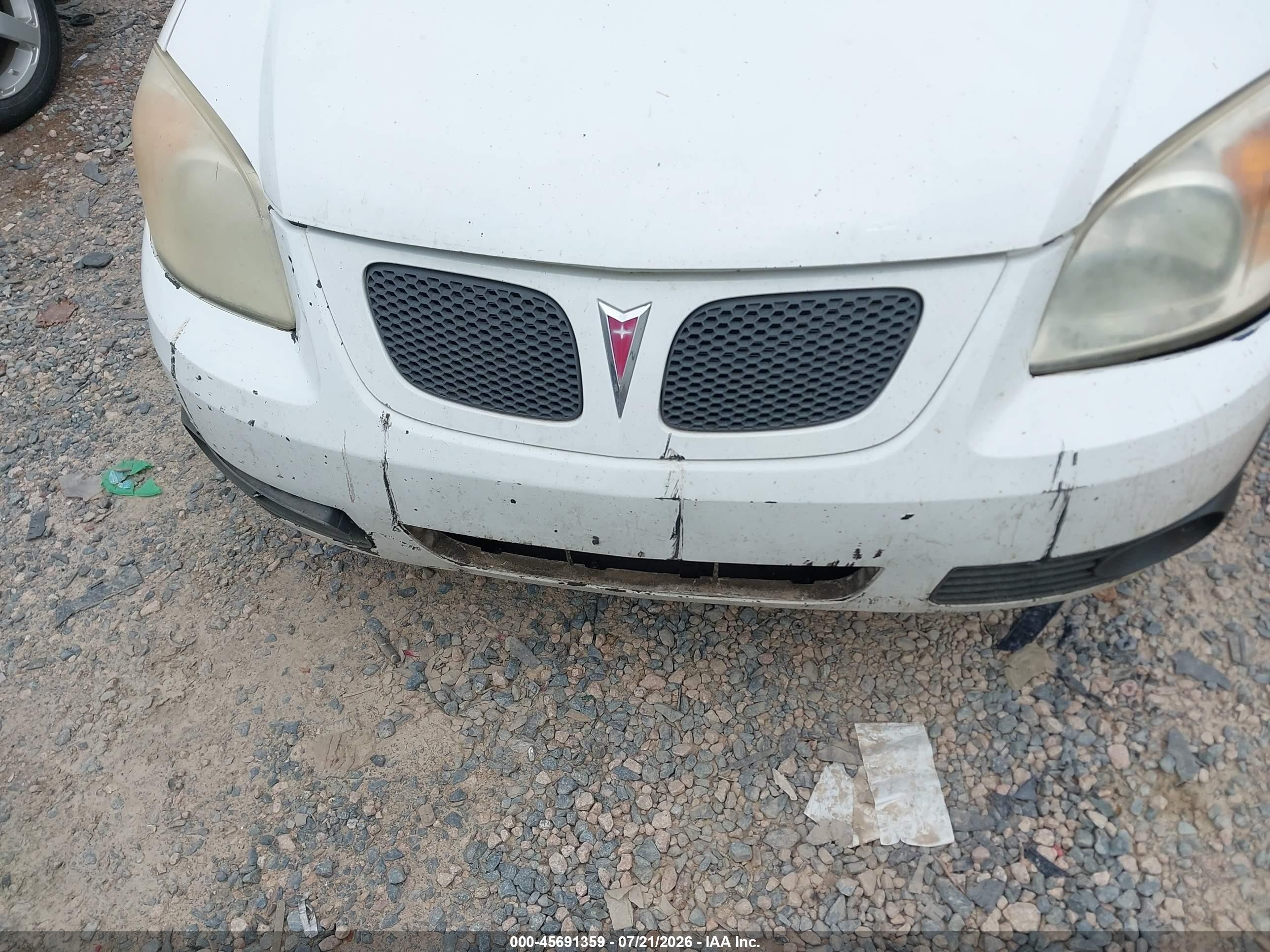 2007 Pontiac G5   White vin: 1G2AL15F277134013