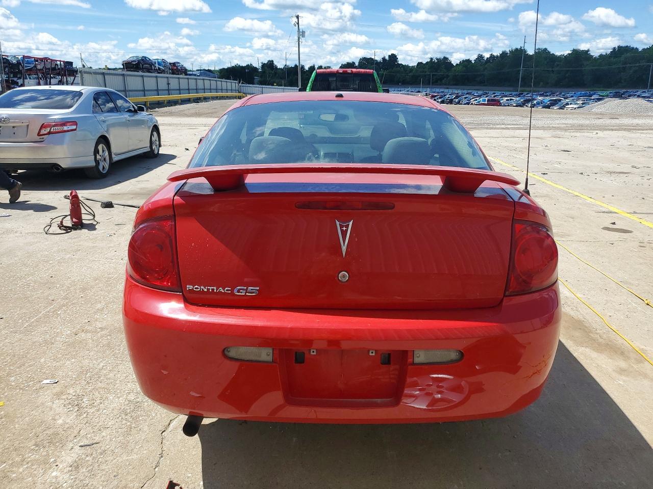 2007 Pontiac G5 Red vin: 1G2AL15F377132447